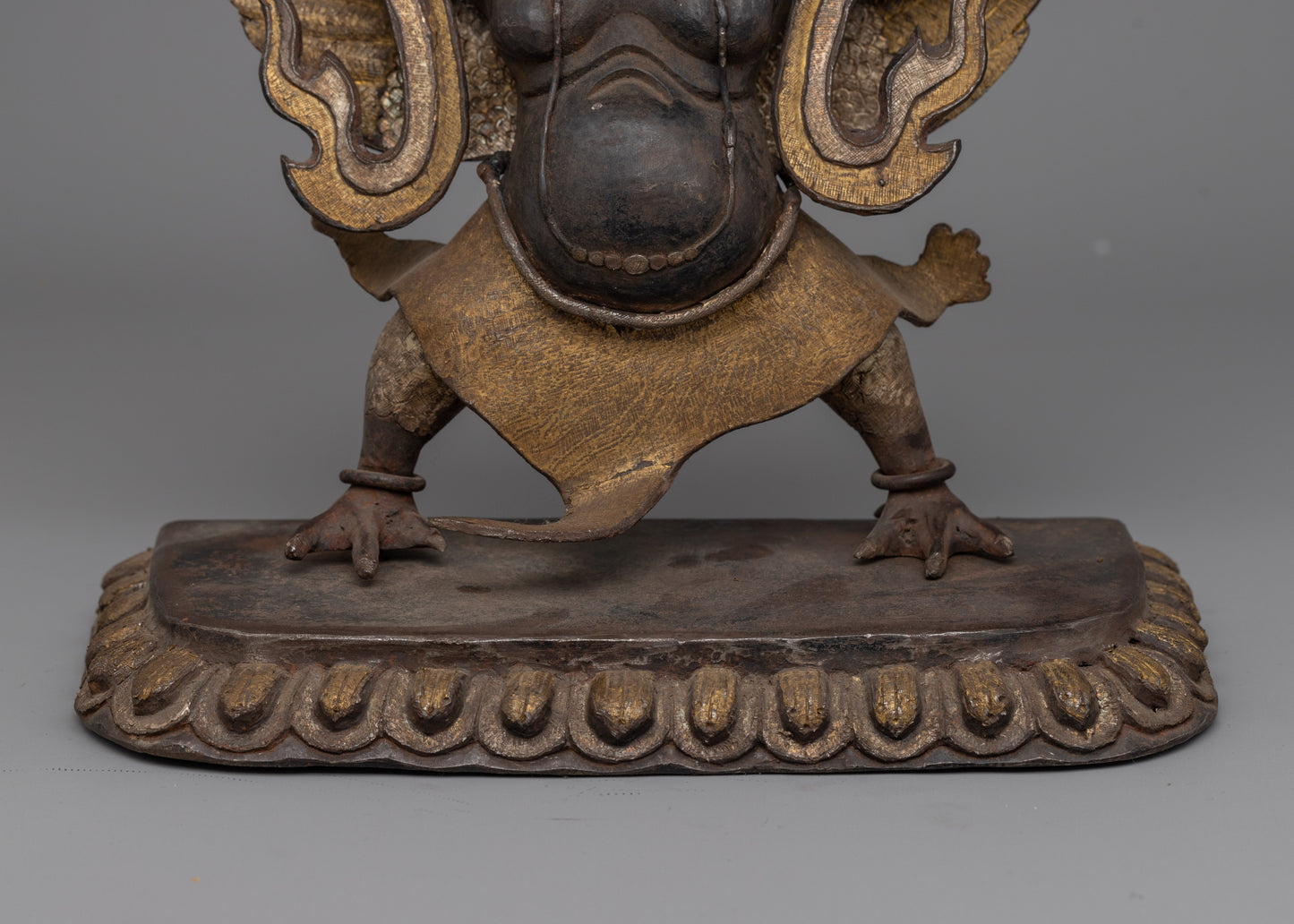 Elegant Garuda Statue  | Symbol of Divine Power and Protection in Buddhist Art