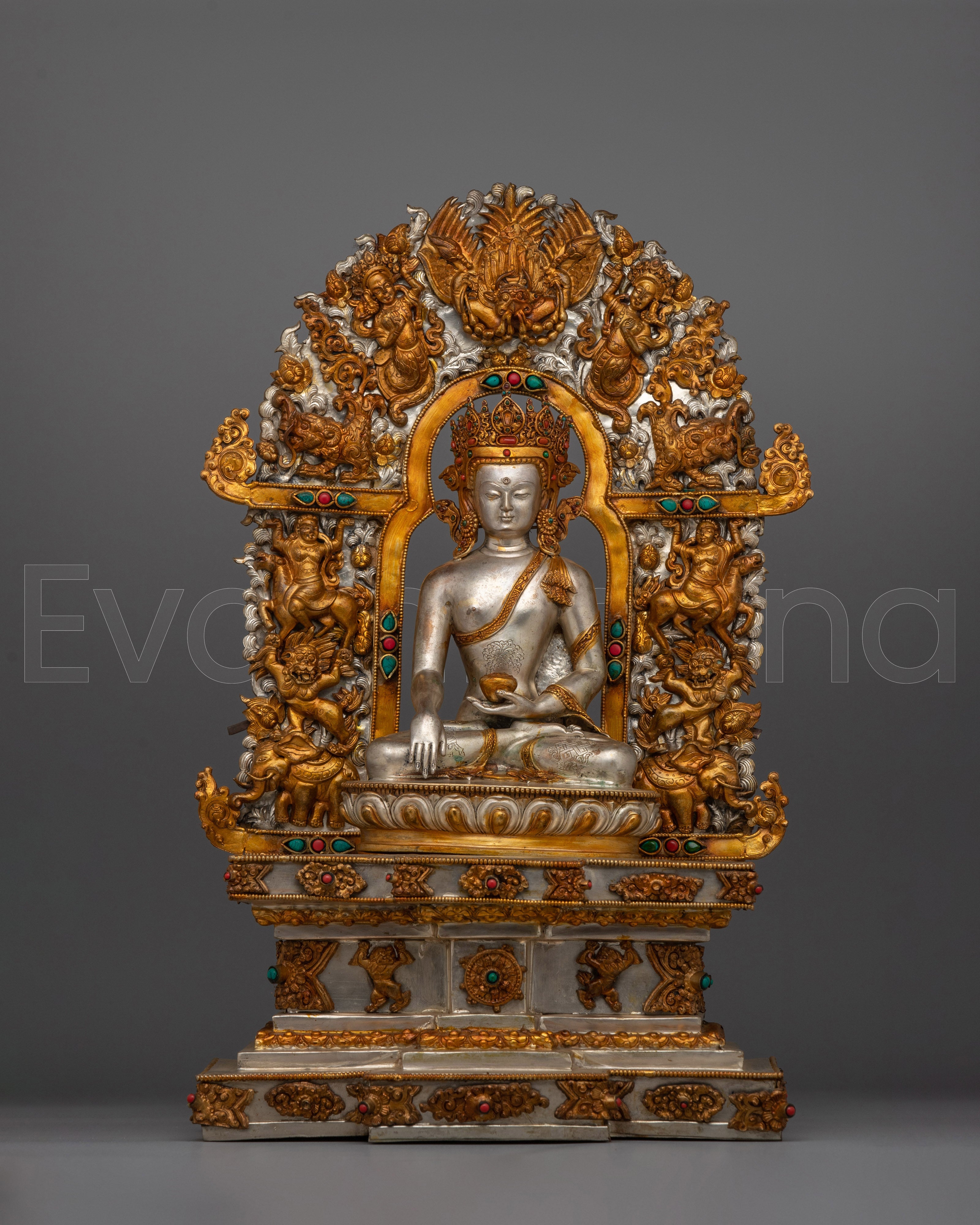 Shakyamuni  Buddha Statue