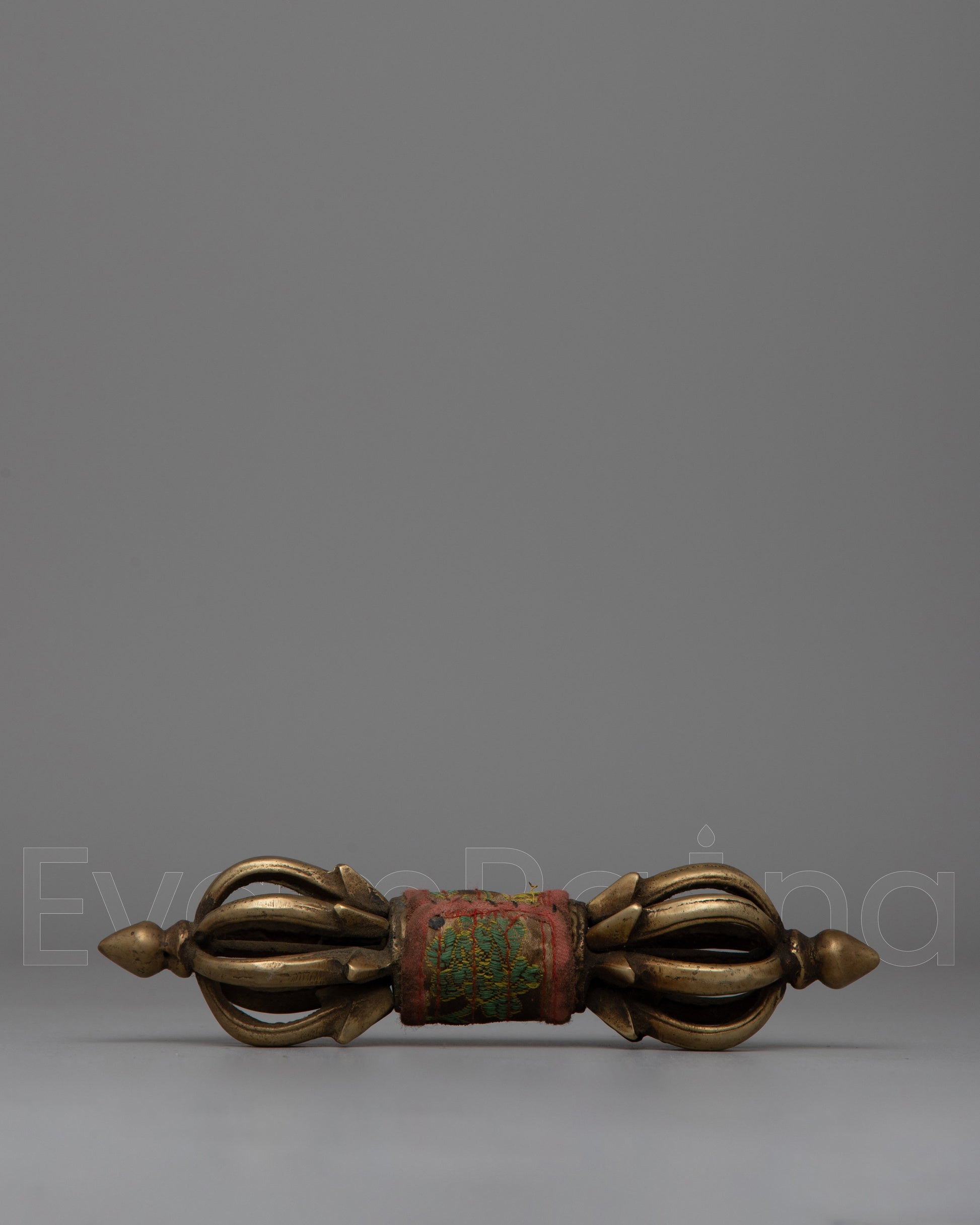  Vajra 