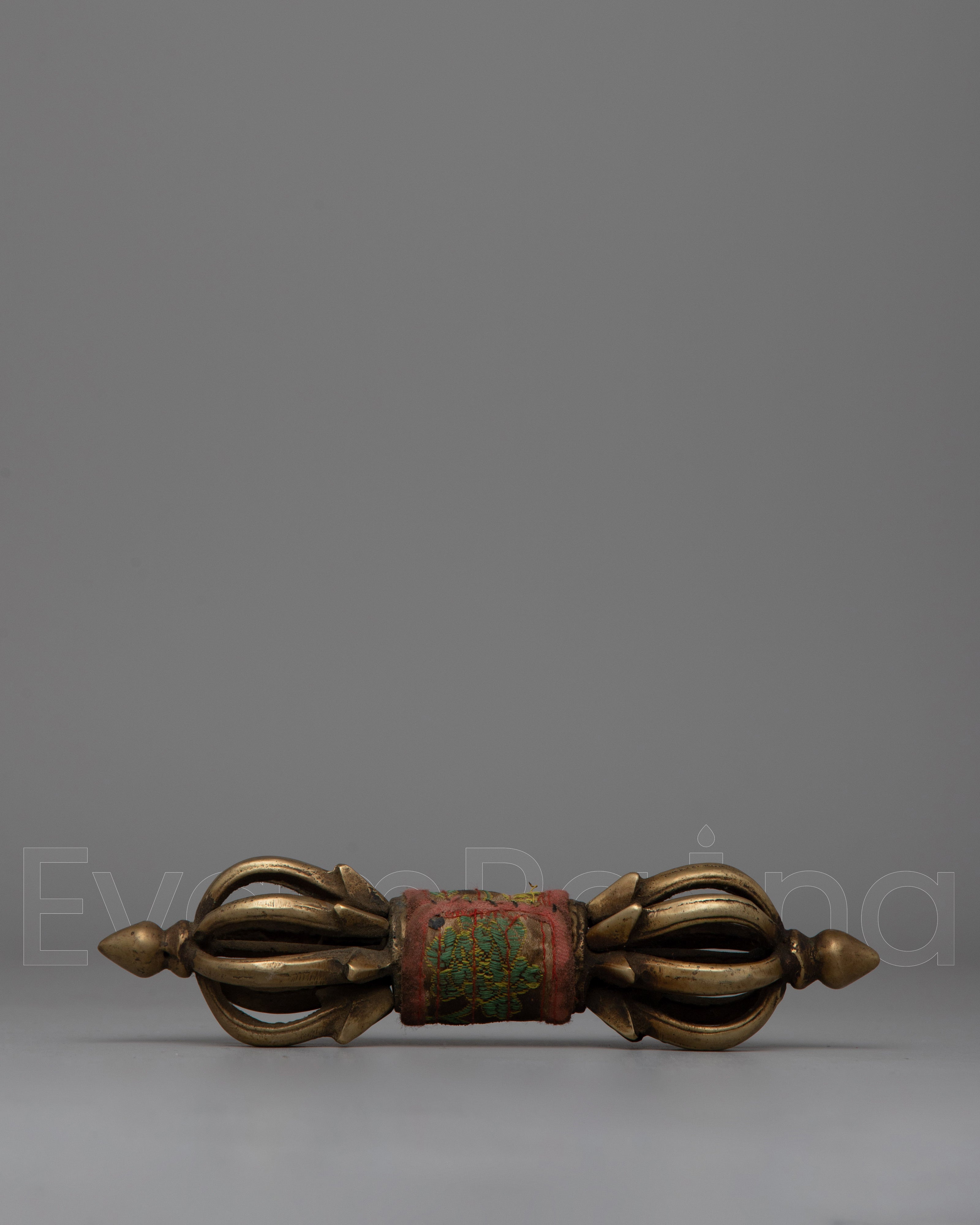  Vajra 