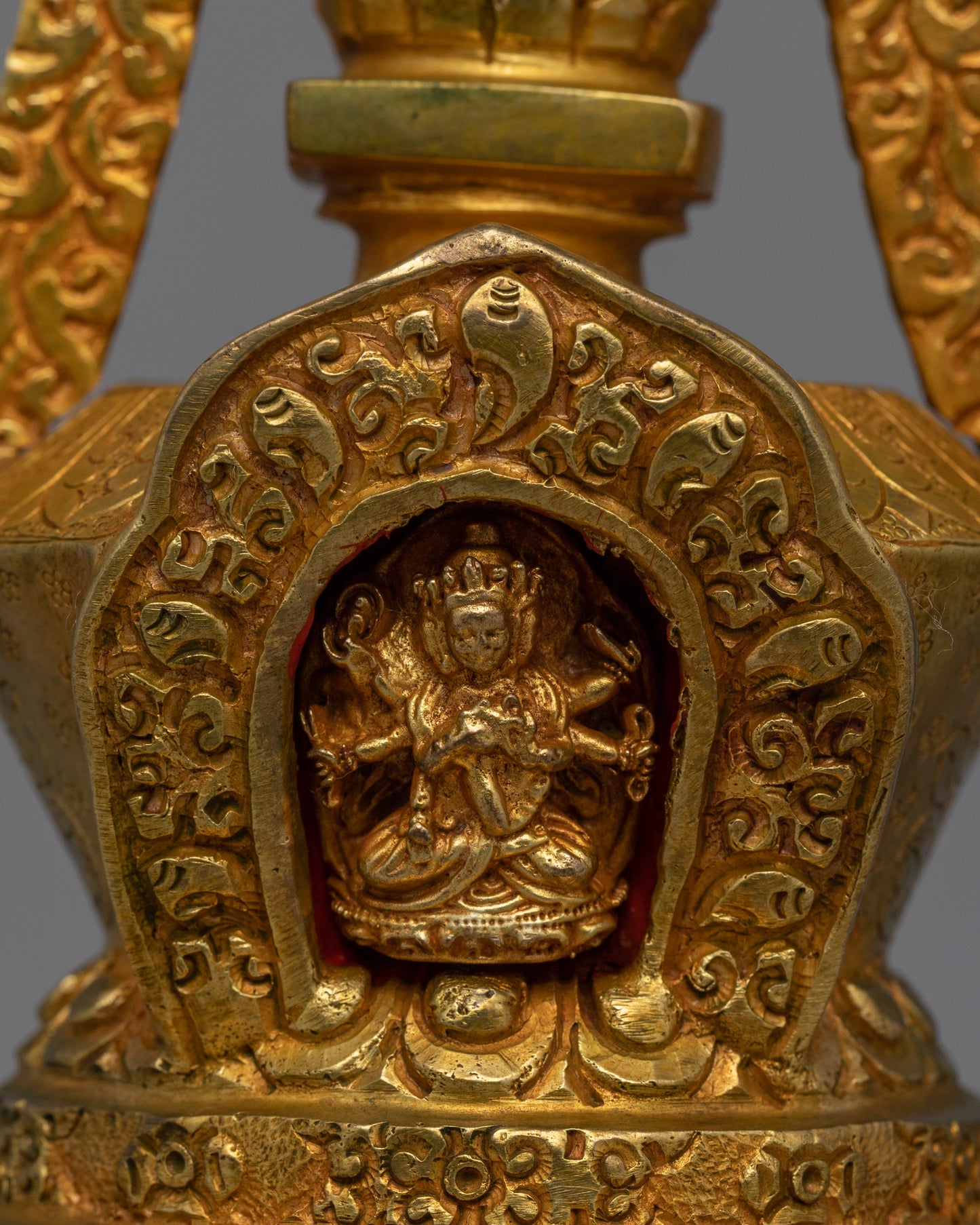 Exquisite Tibetan Stupa with Gold-Plated Buddha Figurine | Religious Tibetan Art