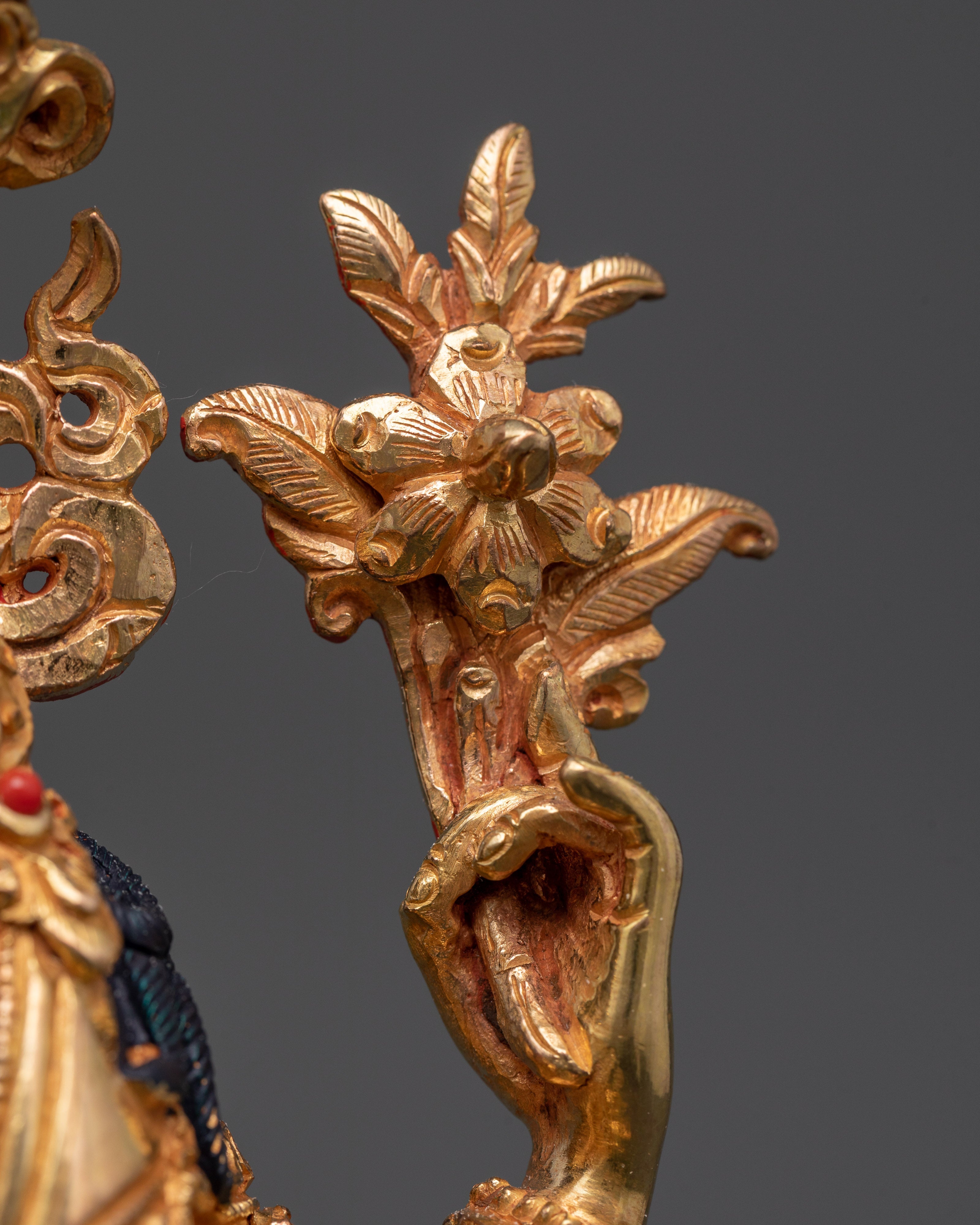 Bodhisattva Chenrezig Buddha Statue | 24K Gold Gilded Copper Art