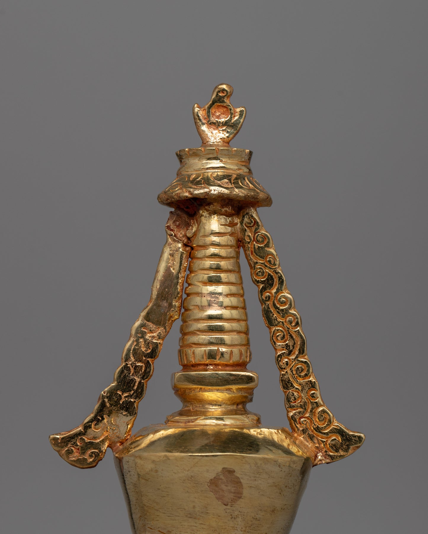 Discover a handcrafted Buddhist Stupa with gold-plated copper and bronze | Tibetan Shrine Artifact for Spiritual Rituals