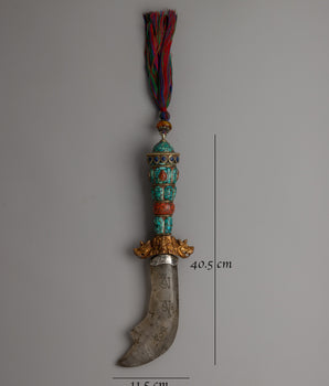 Tibetan Phurba with a Curved Crystal Blade | Spiritual Power and Craftsmanship
