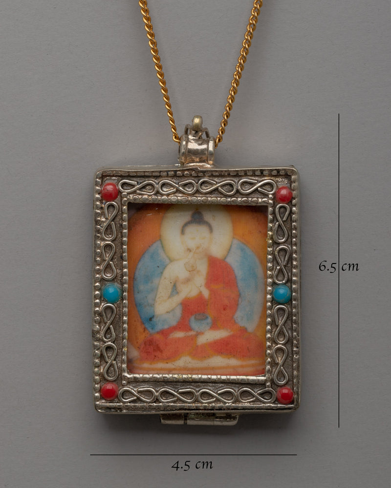 Traditional Tibetan Vairochana Buddha Locket | Sacred Buddhist Pendant