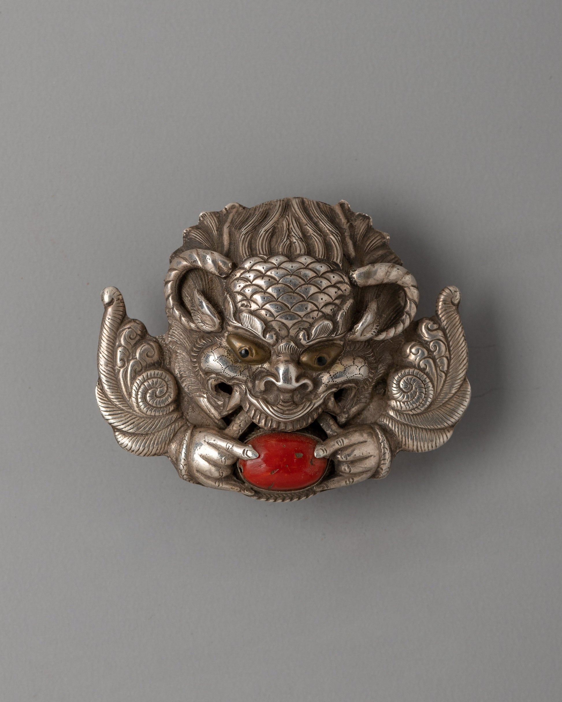 silver-plated-belt-buckle