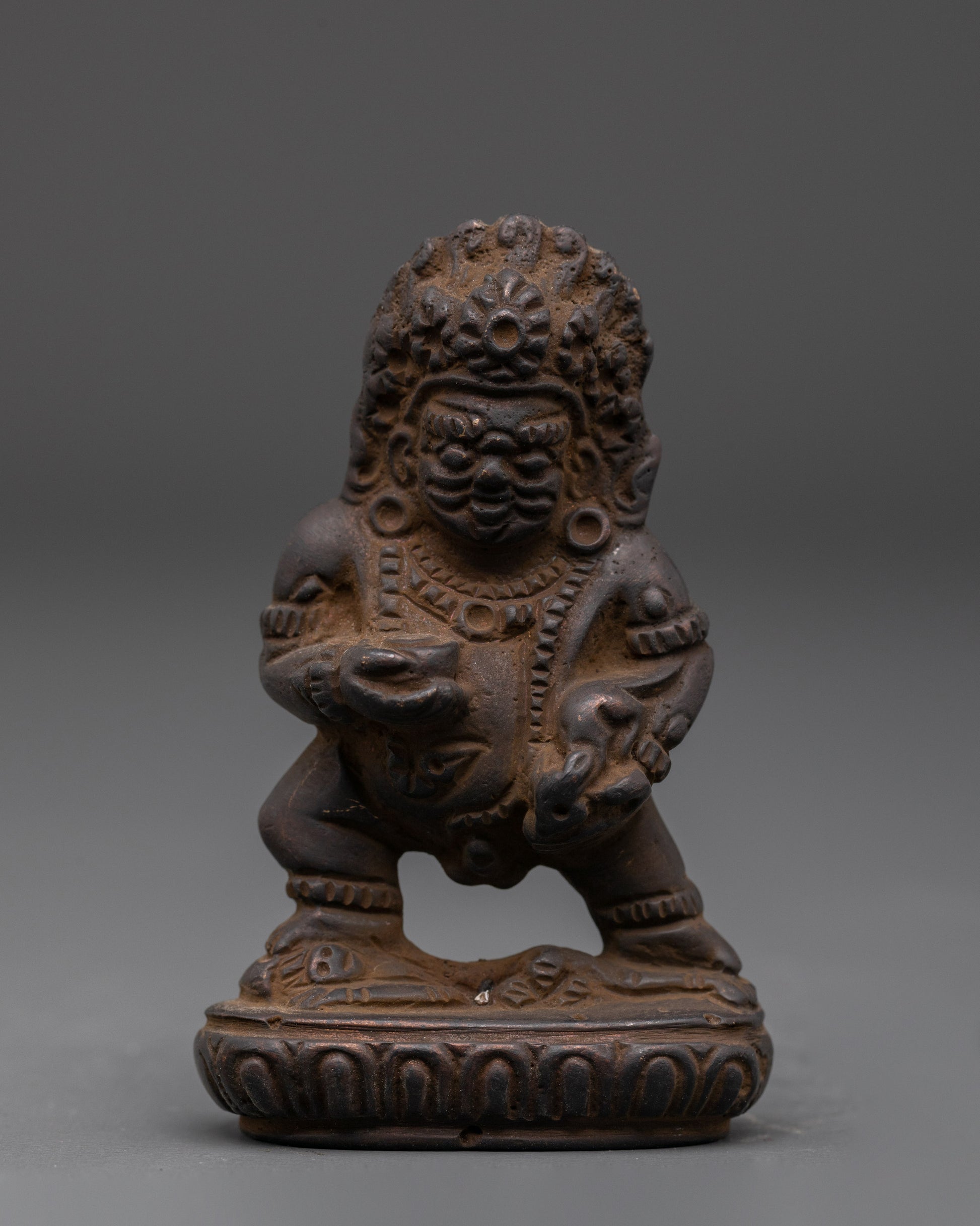black-dzambala-statue