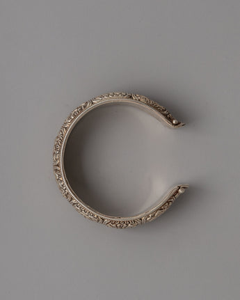Silver Bracelet Featuring Eight Auspicious Symbols