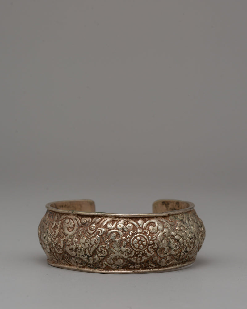 White Metal Tibetan Bracelet