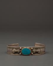 handcrafted-silver-turquoise-inlaid-bracelet