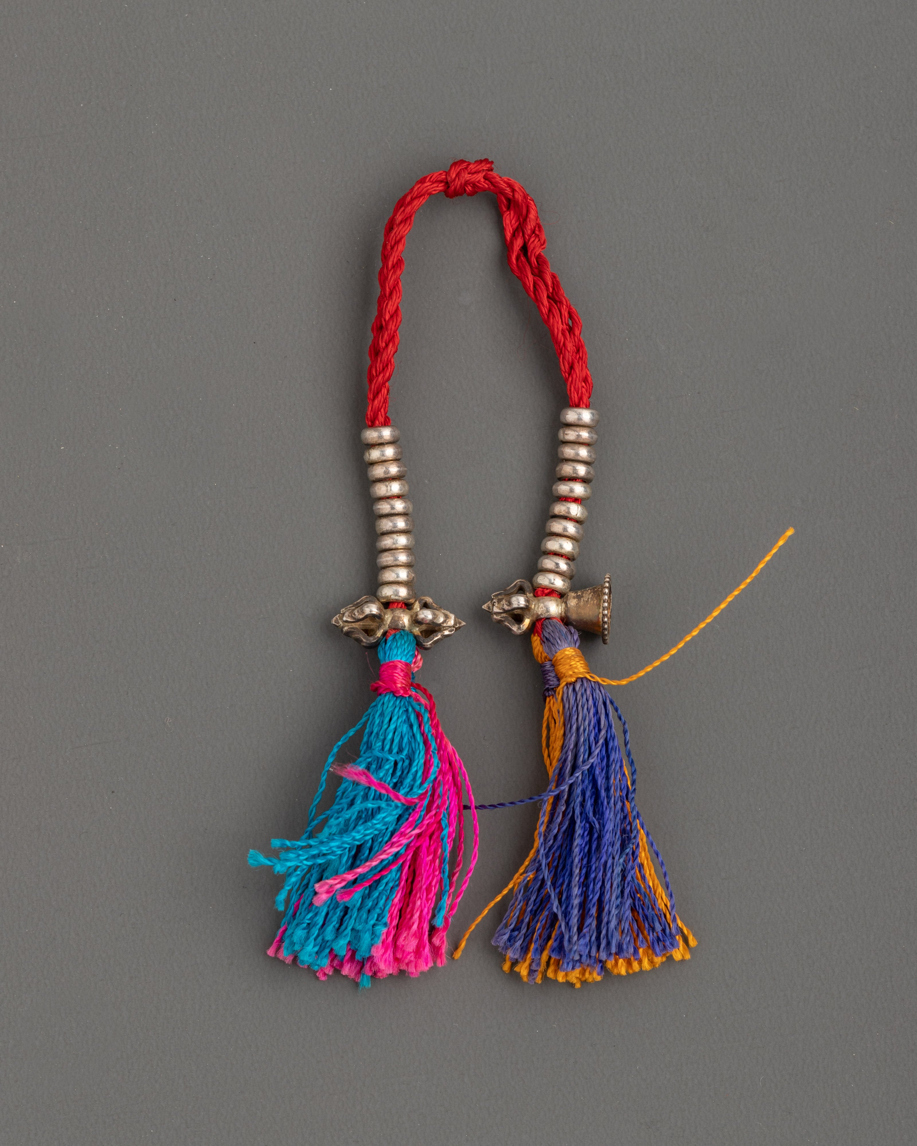 silver-chupsel-with-artificial-stones