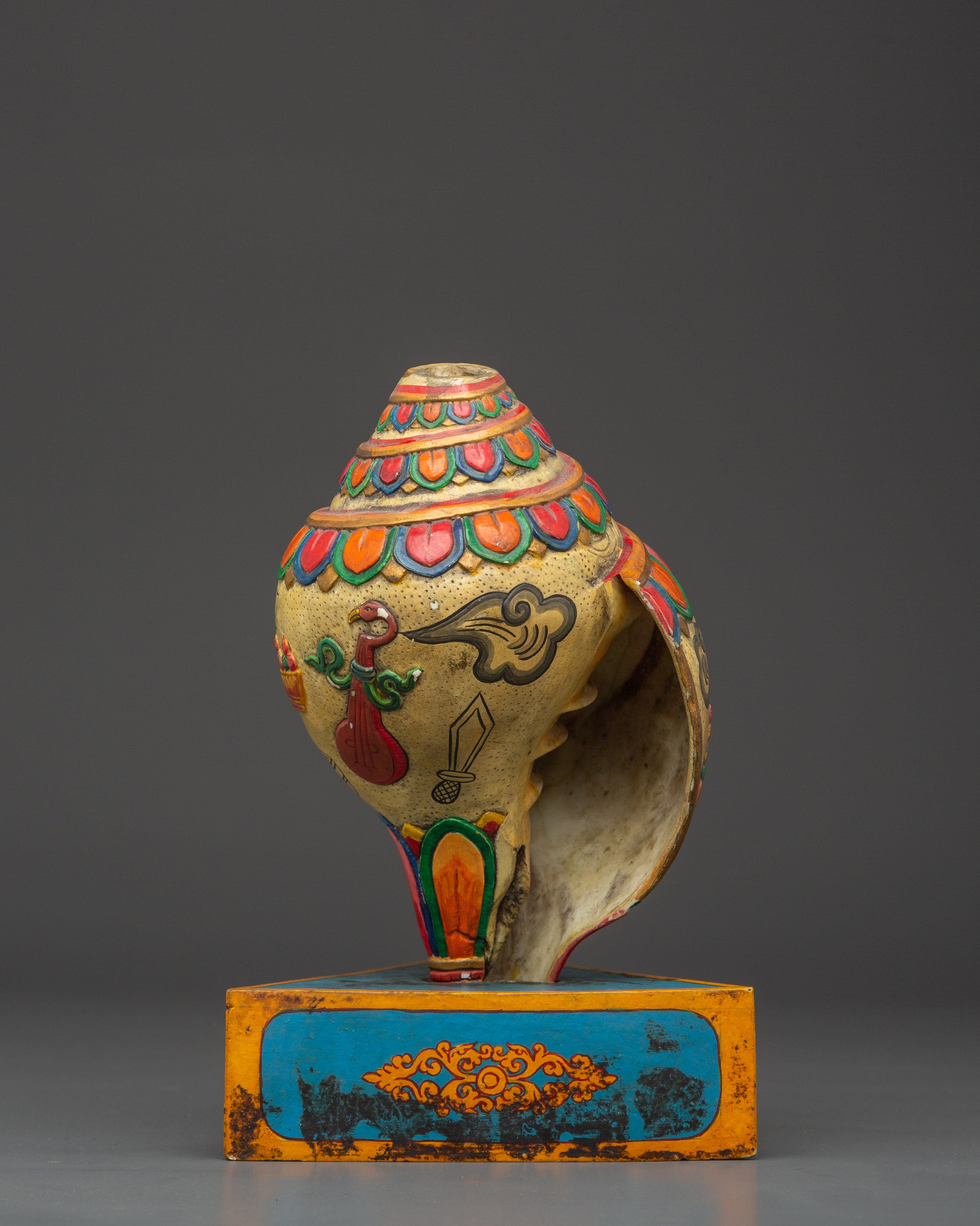 Tibetan puja conch shell