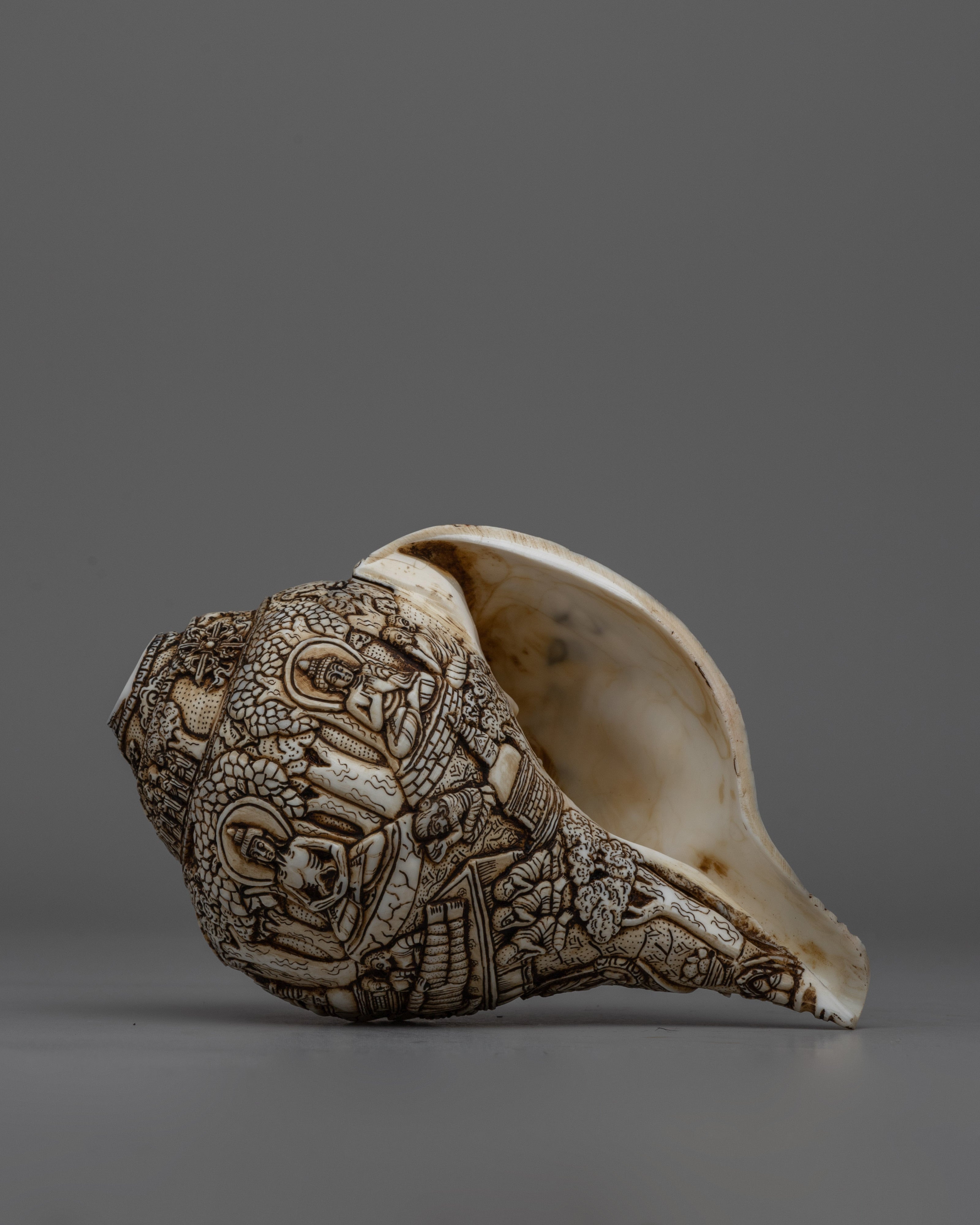 Divine Hand-Carved Conch Shell | Handcrafted Shankh for Rituals and Me ...