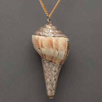 handcrafted-conch-shell-locket-pure-silver