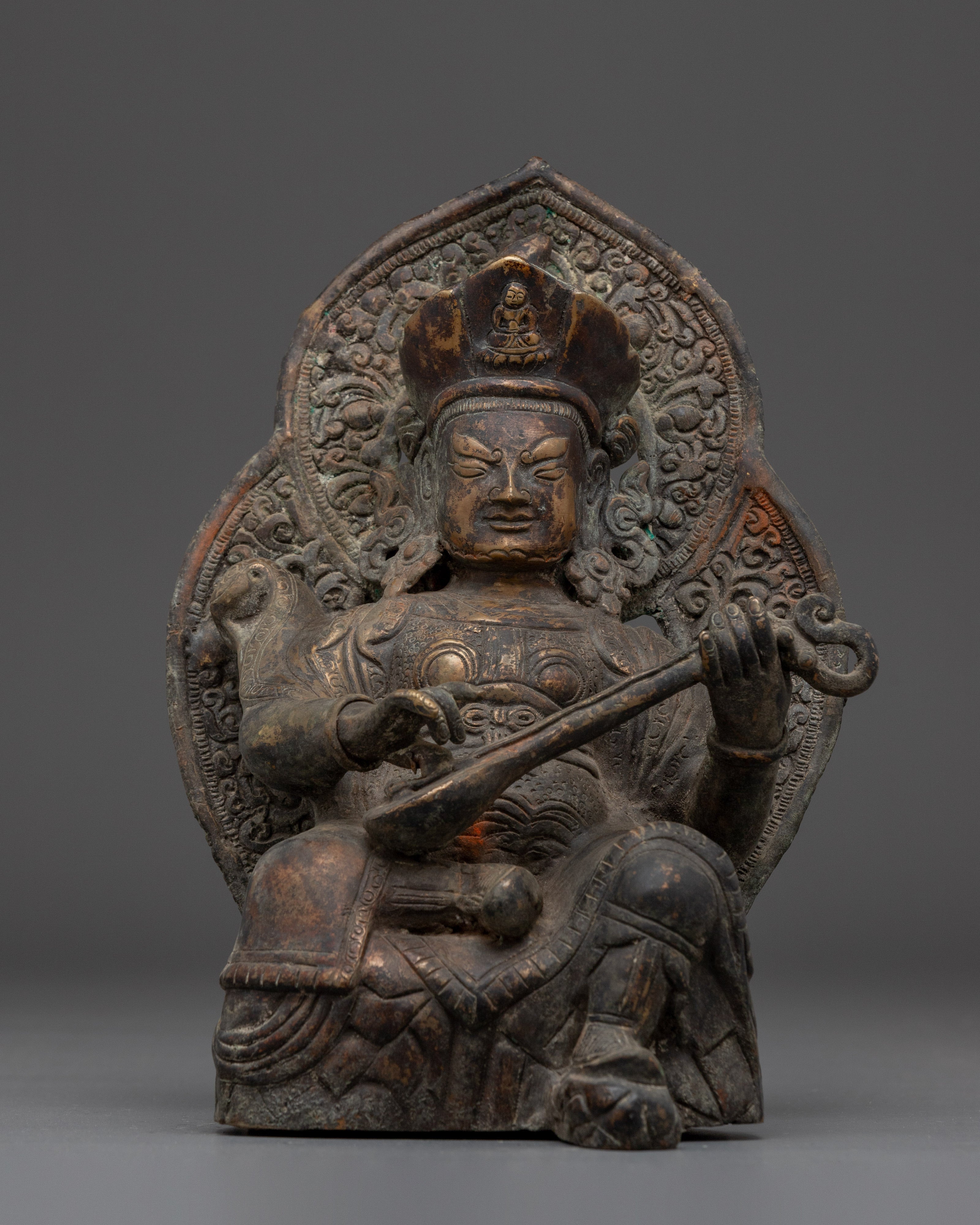 Dhatarattha Statue