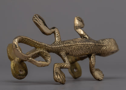 Lizard Door Handle Set for a Unique and Inspiring Home Entrance