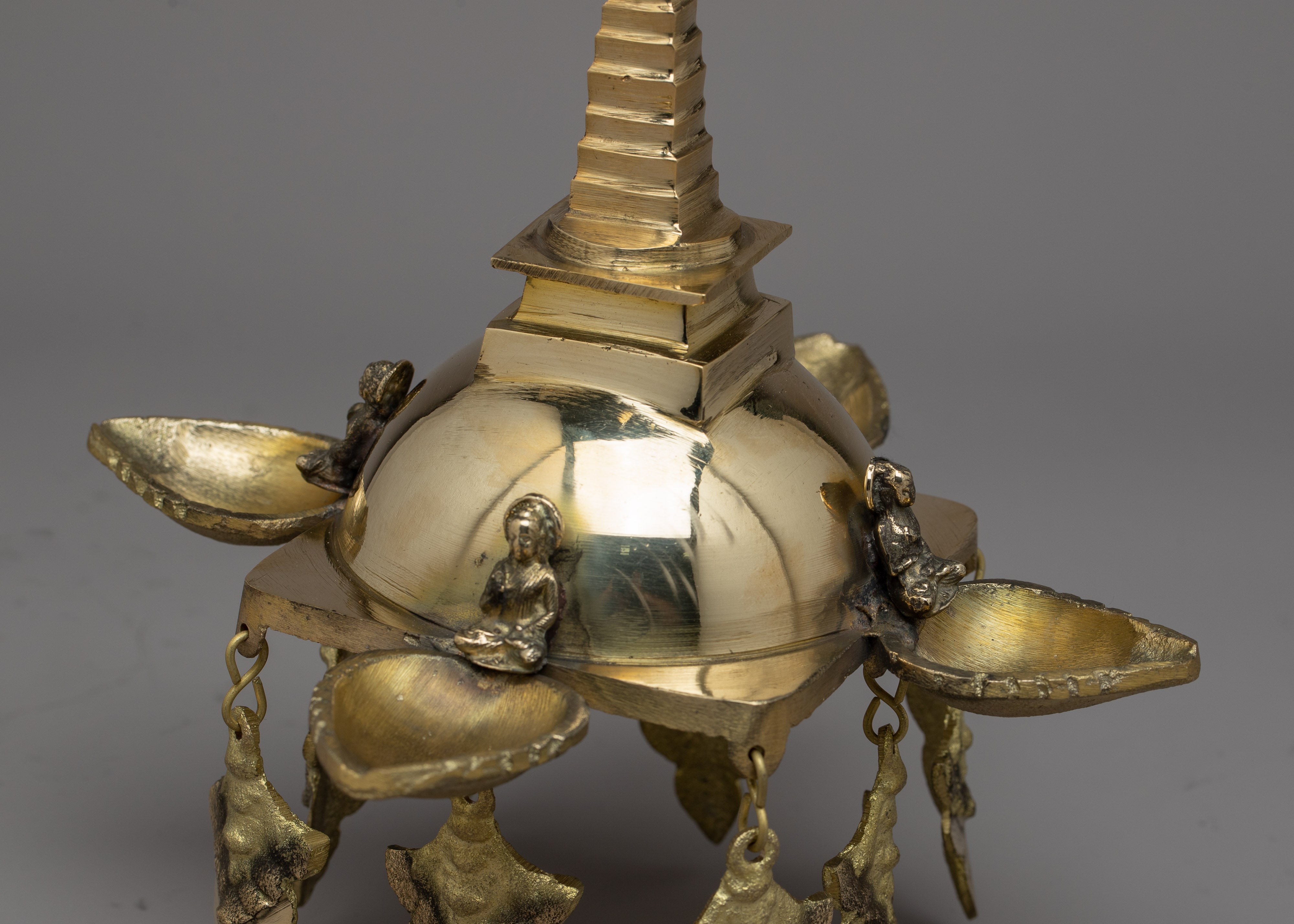 Hanging Oil Lamp | Captivating Light for Any Space