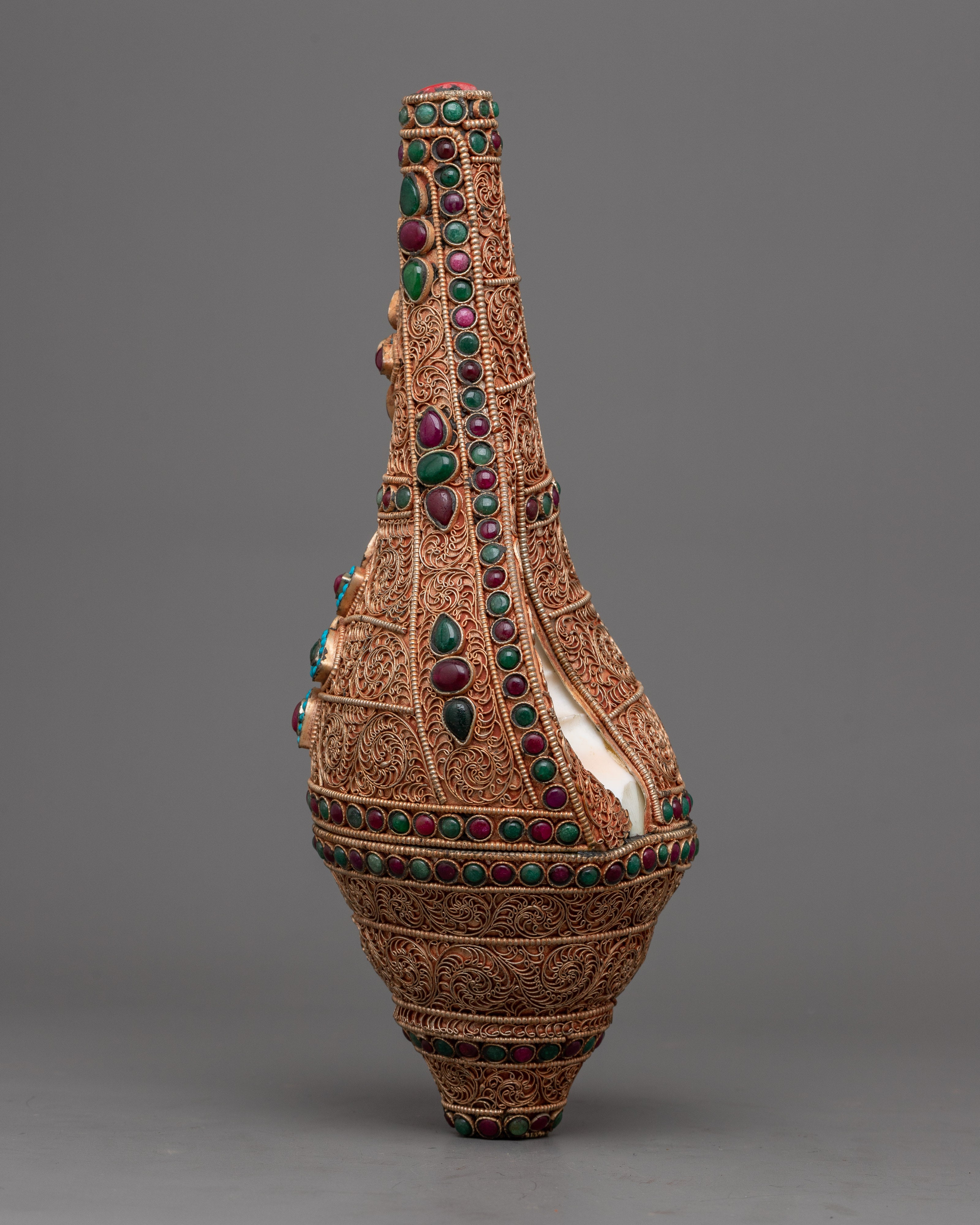 Handcrafted Conch Shell | Enhancing the Charm of Sankha