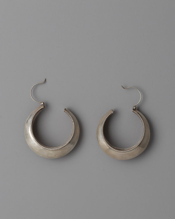 Elegant Oval Silver Earrings 