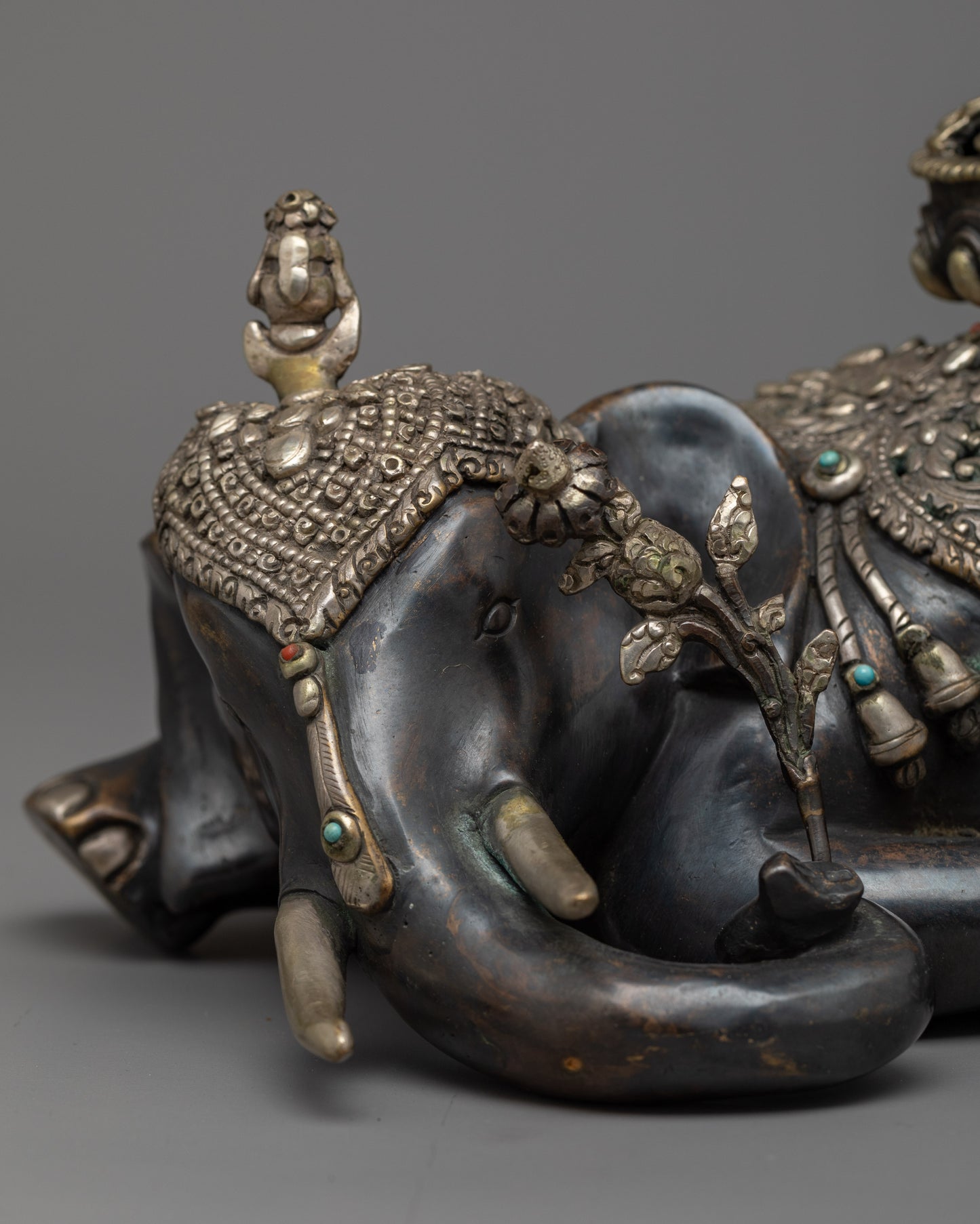 Handcrafted Elephant Statue Set | Intricately Designed Elephant Figurines for Home Decor