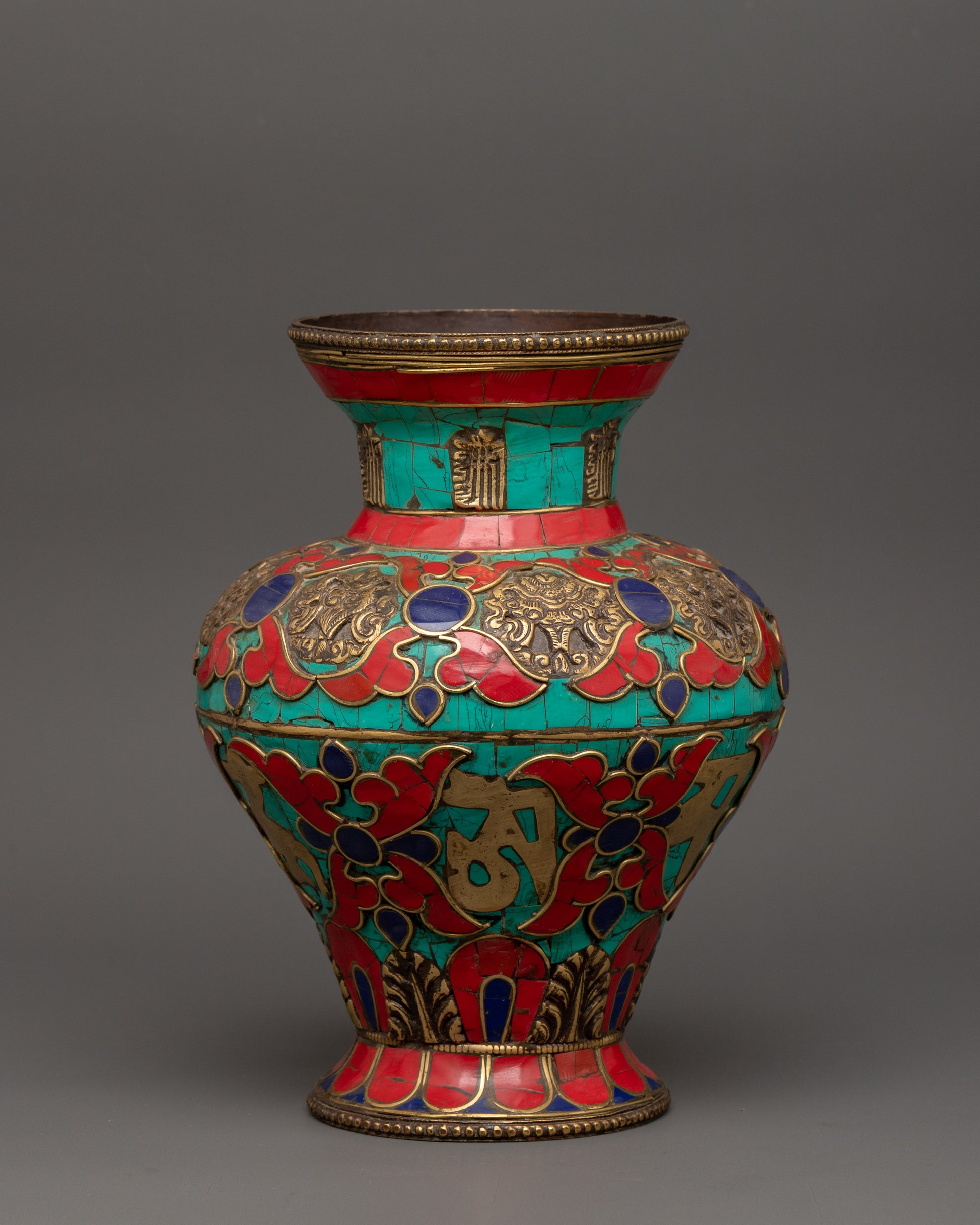 Handcrafted Gemstone Flower Vase