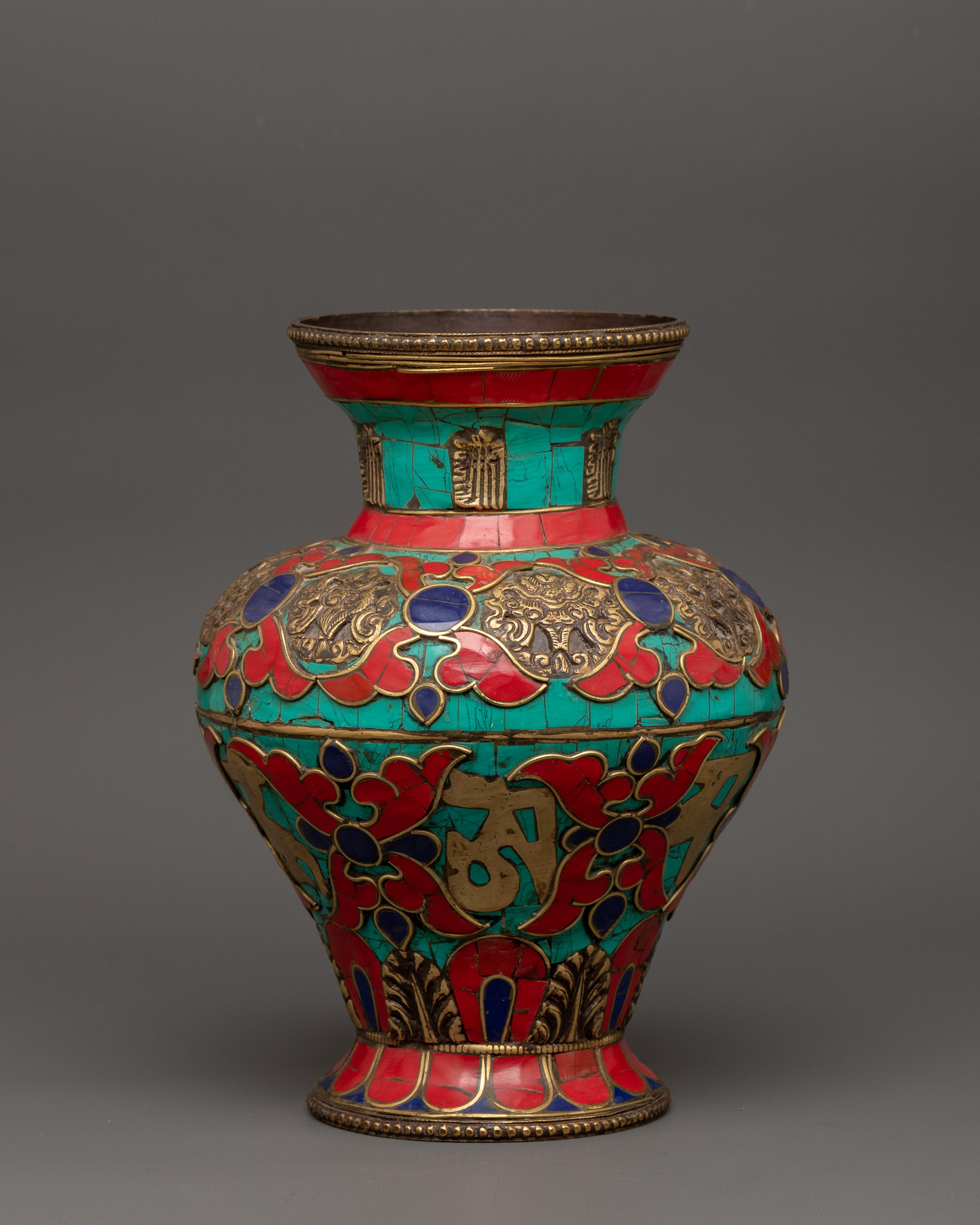 Handcrafted Gemstone Flower Vase
