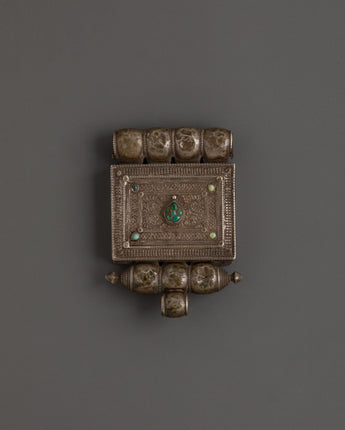 tibetan-prayer-pendant