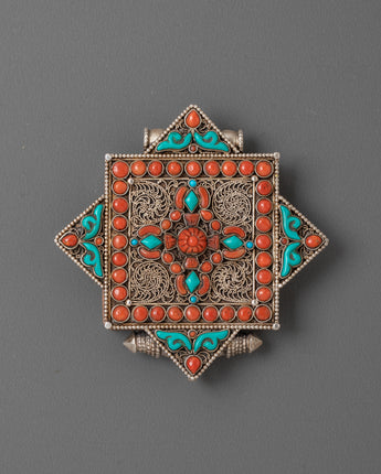 Silver Bishwo Vajra Ghau Box Locket