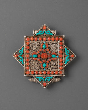 Silver Bishwo Vajra Ghau Box Locket