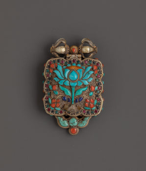 Lotus design Ghau box locket