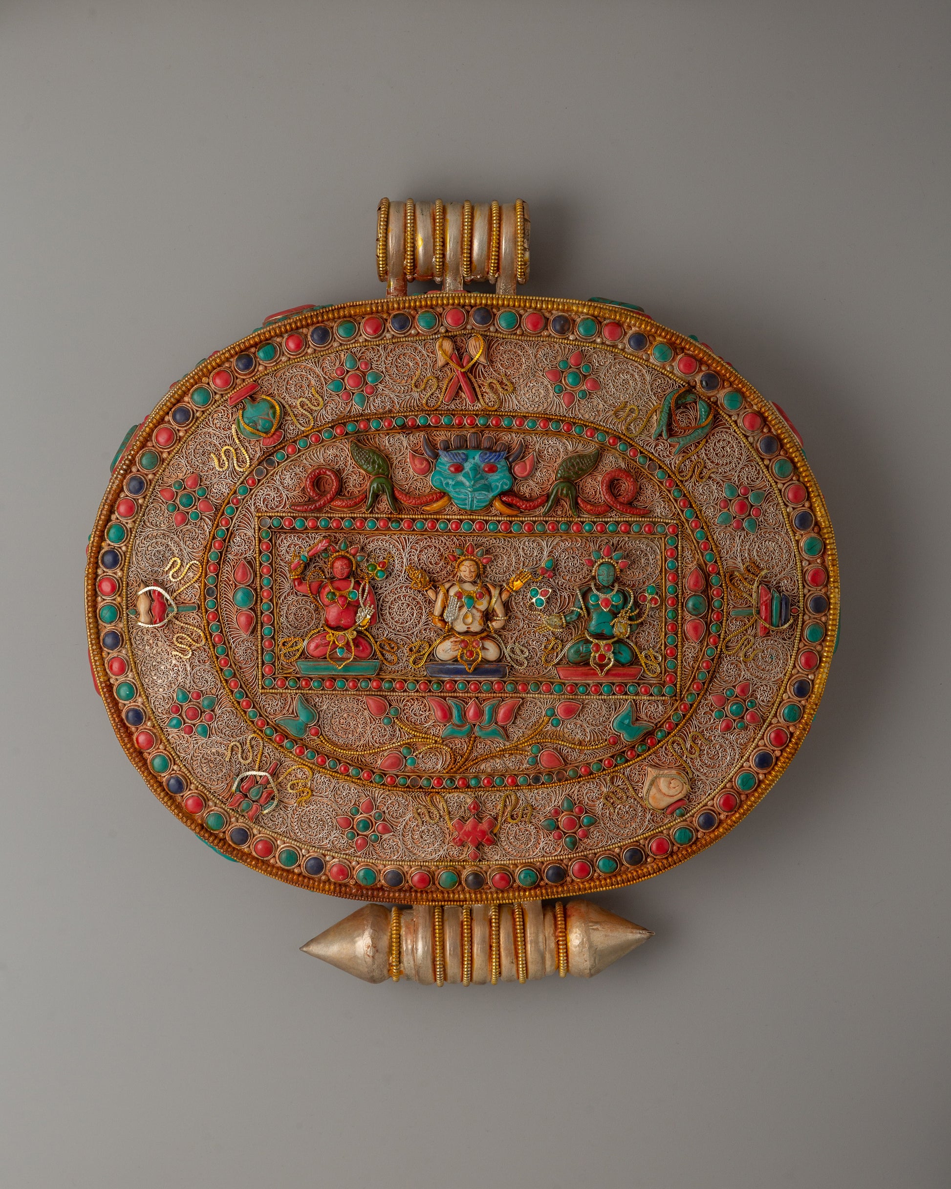 ghau-box-locket