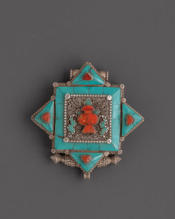 ghau-box-locket-with-turquoise-stone