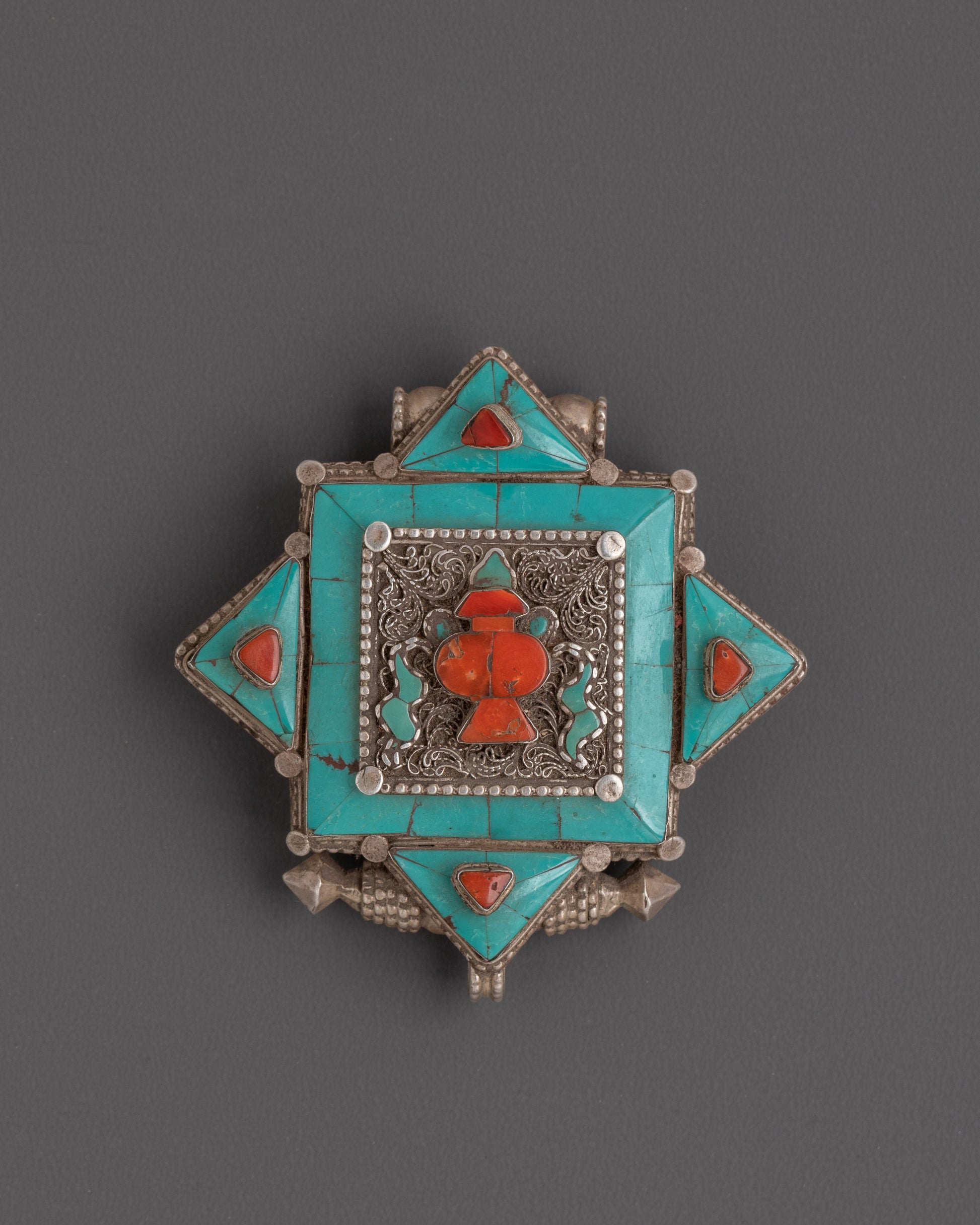 ghau-box-locket-with-turquoise-stone