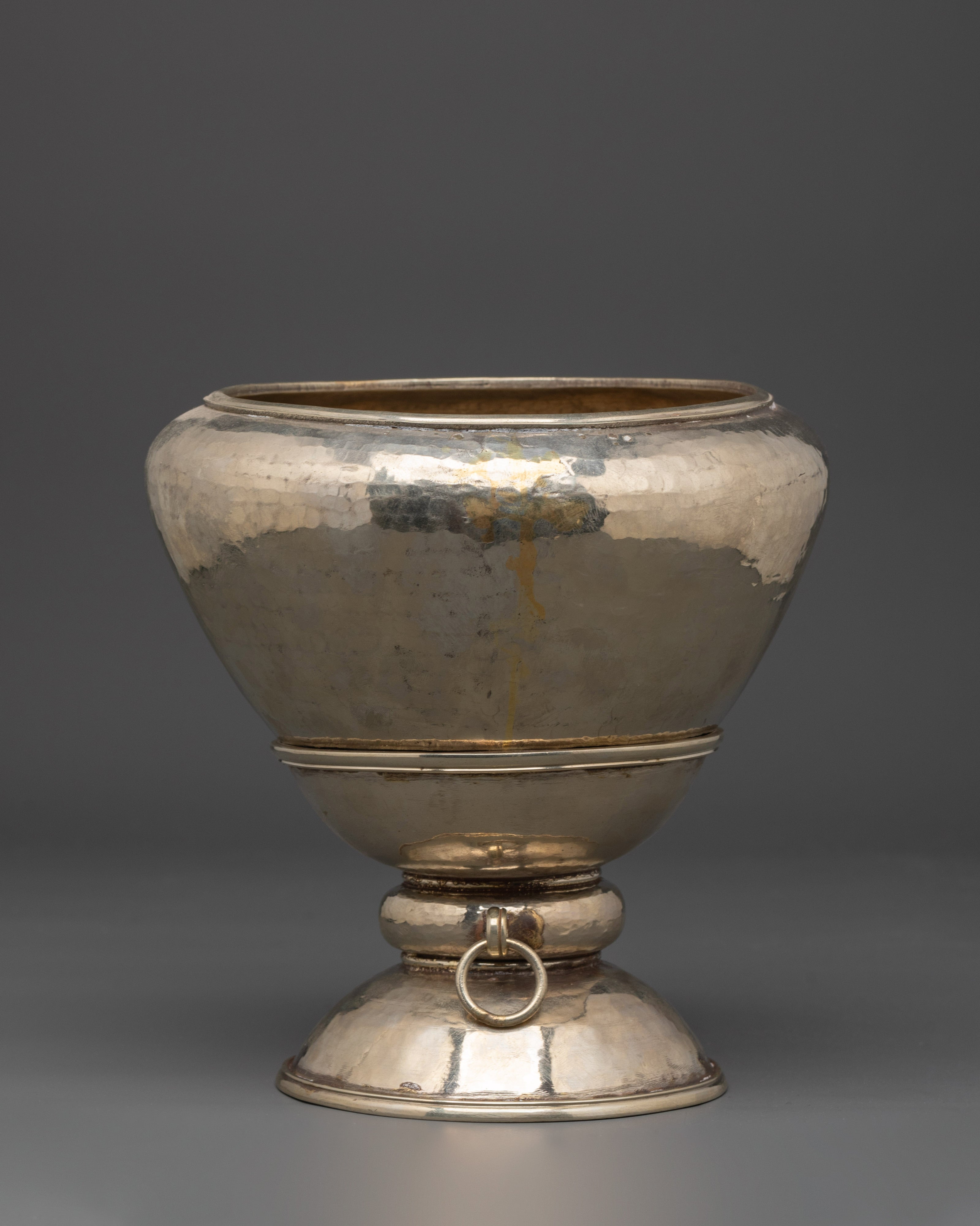 White Metal Golpa