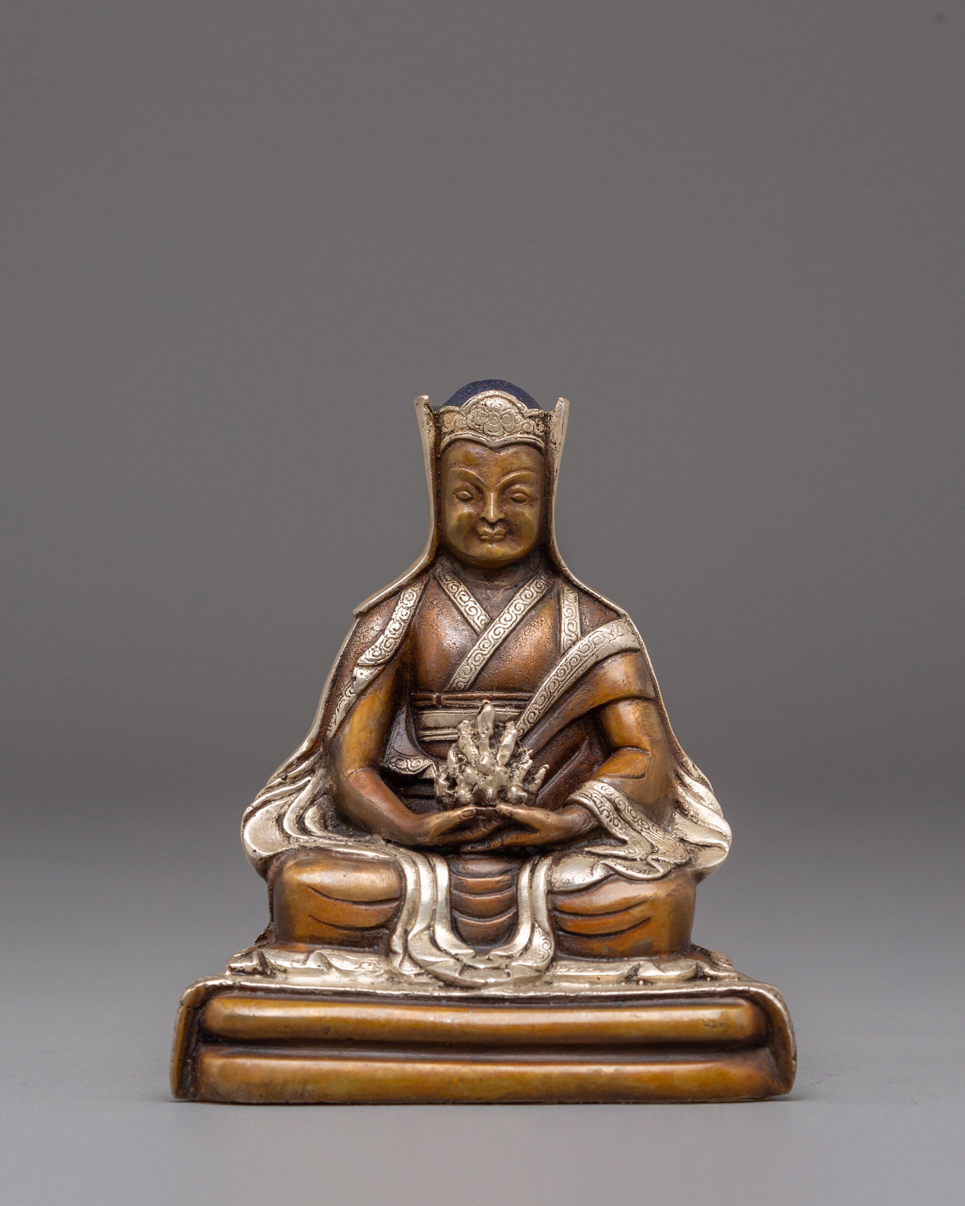 Statue of Gompopa
