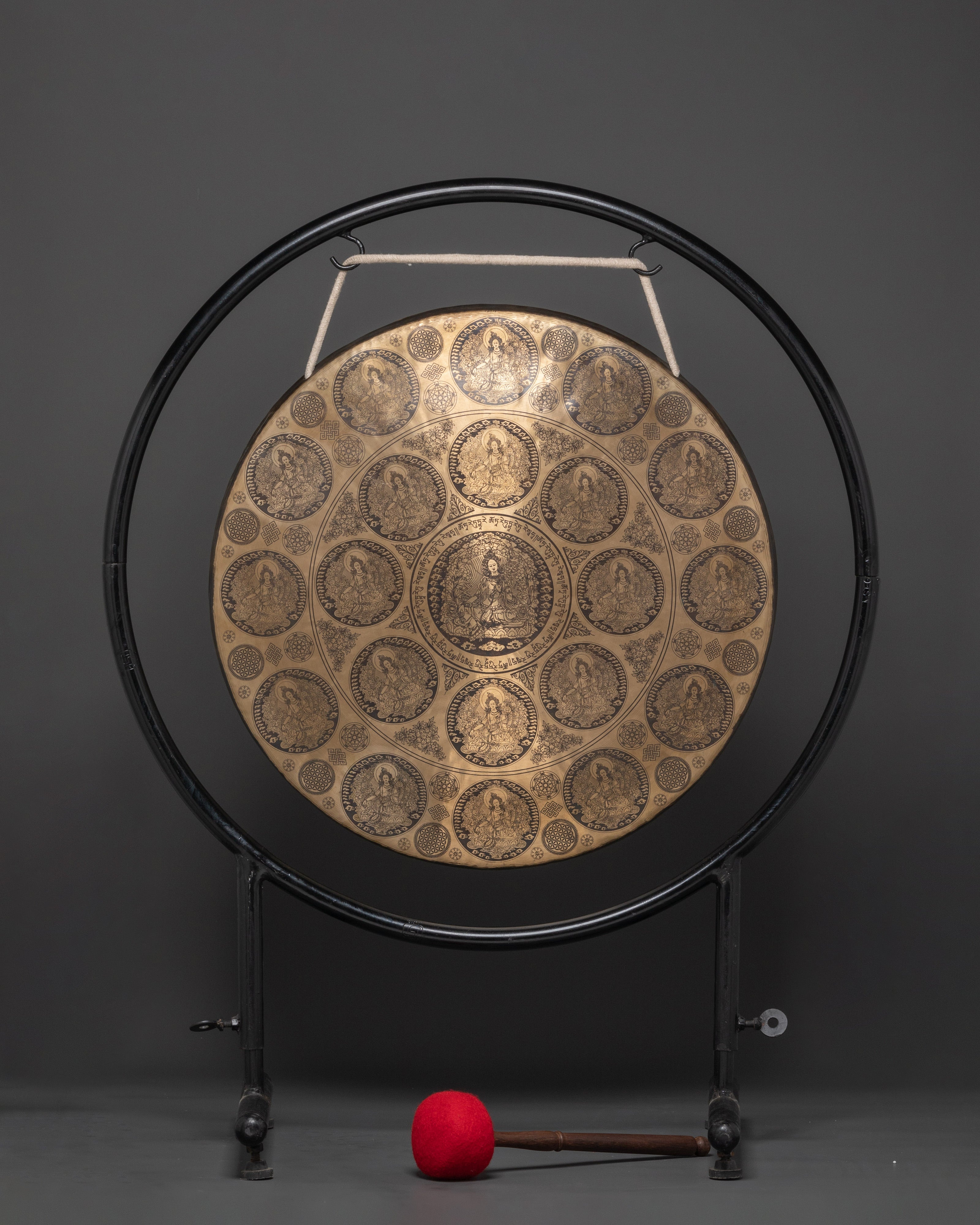 Tibetan mantra gong