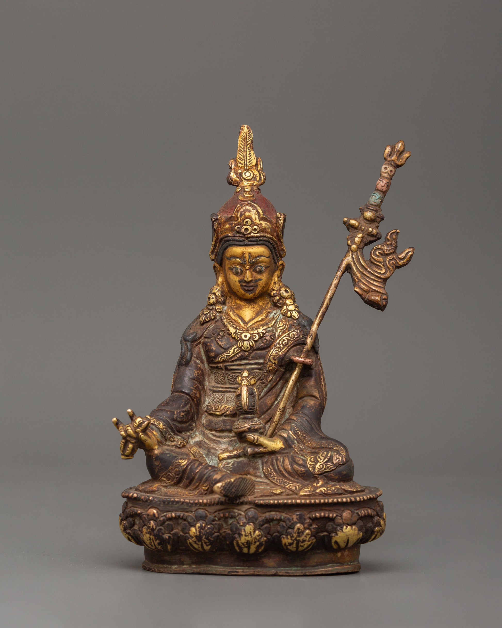 guru-rinpoche-compassionate-figurine