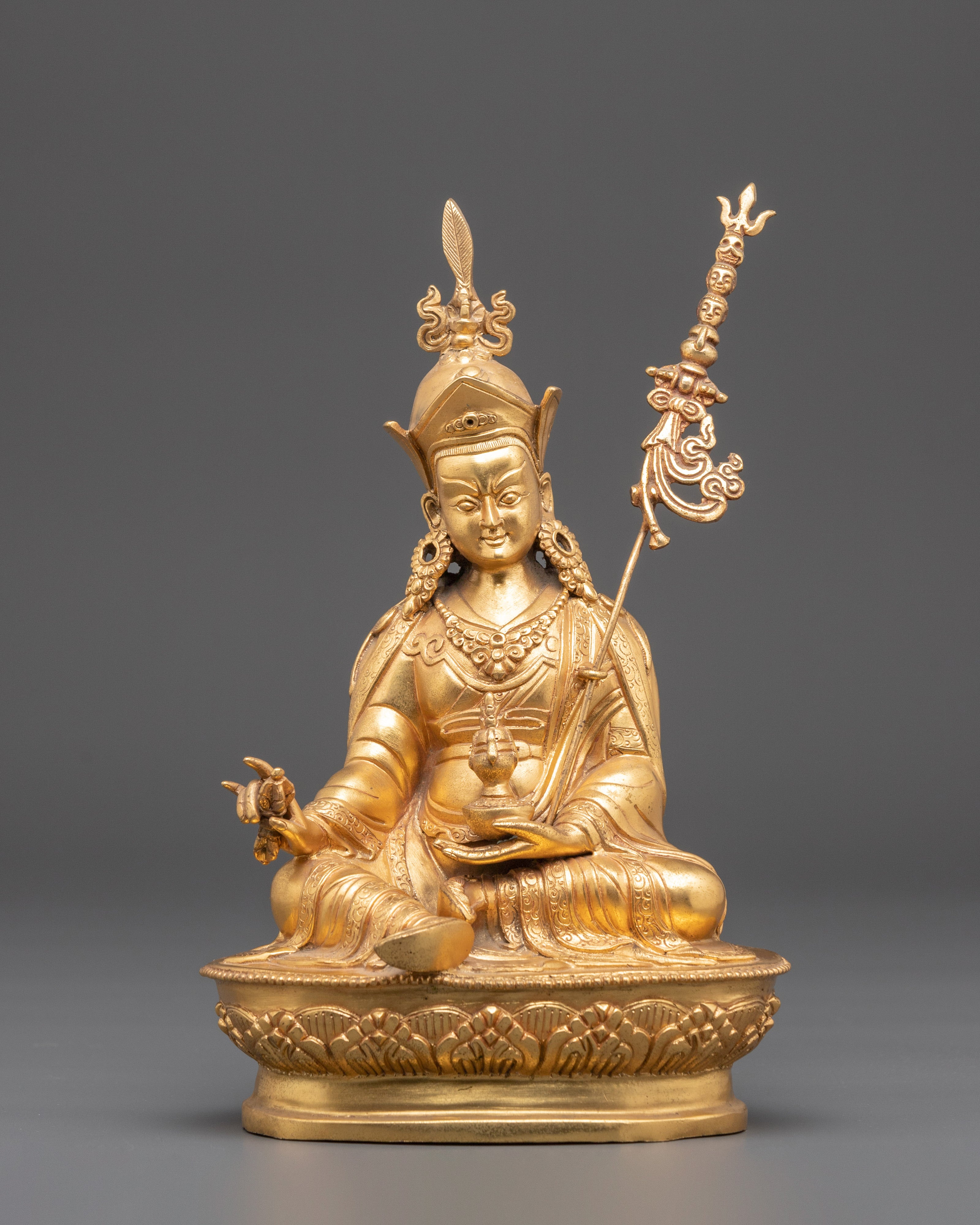 Altar Buddhist Guru Rinpoche Statue  