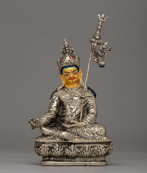 Guru Pema Jungne Statue