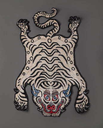 hand-knotted-white-tiger-rug