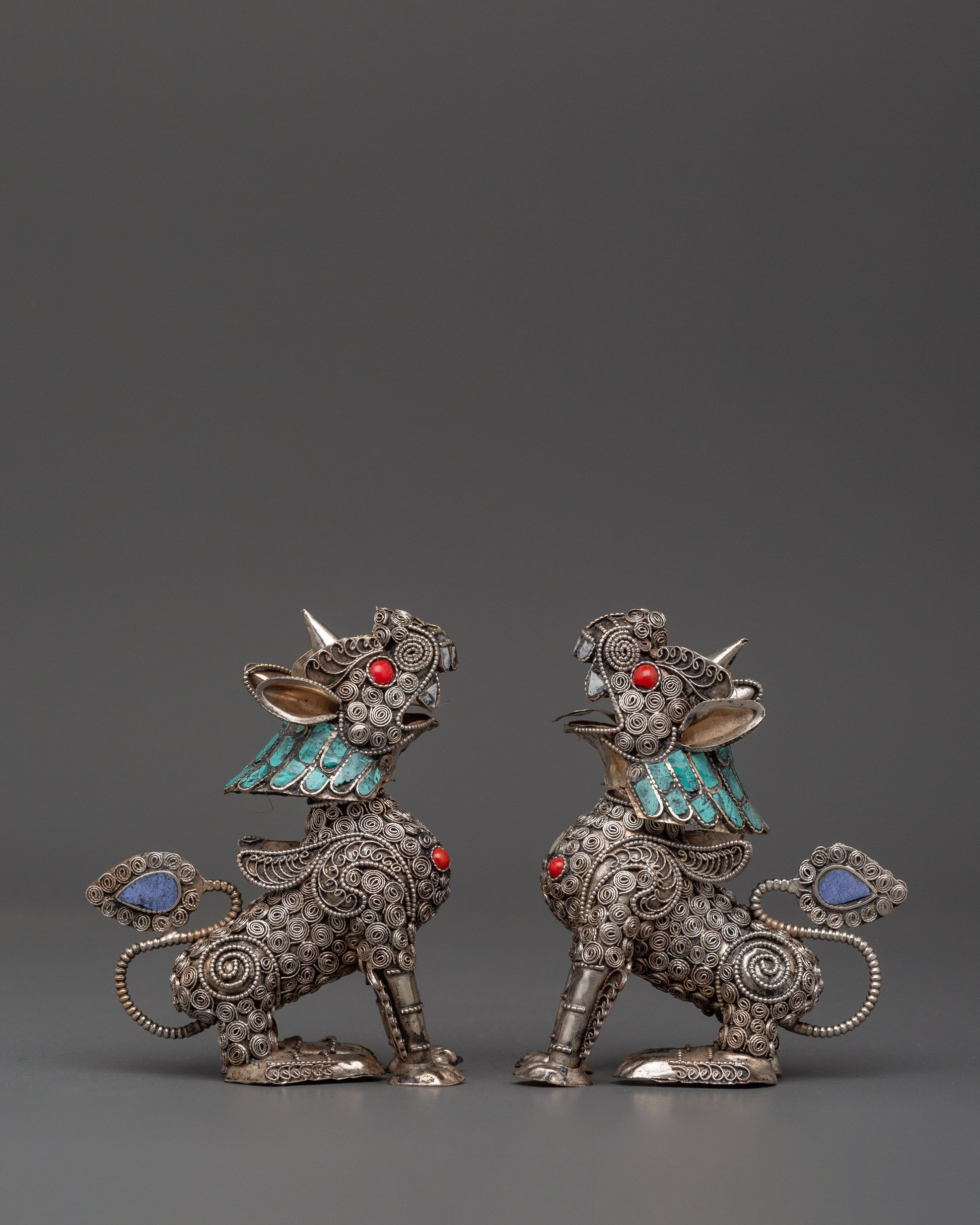 White Metal Guardian Lion Statue Set