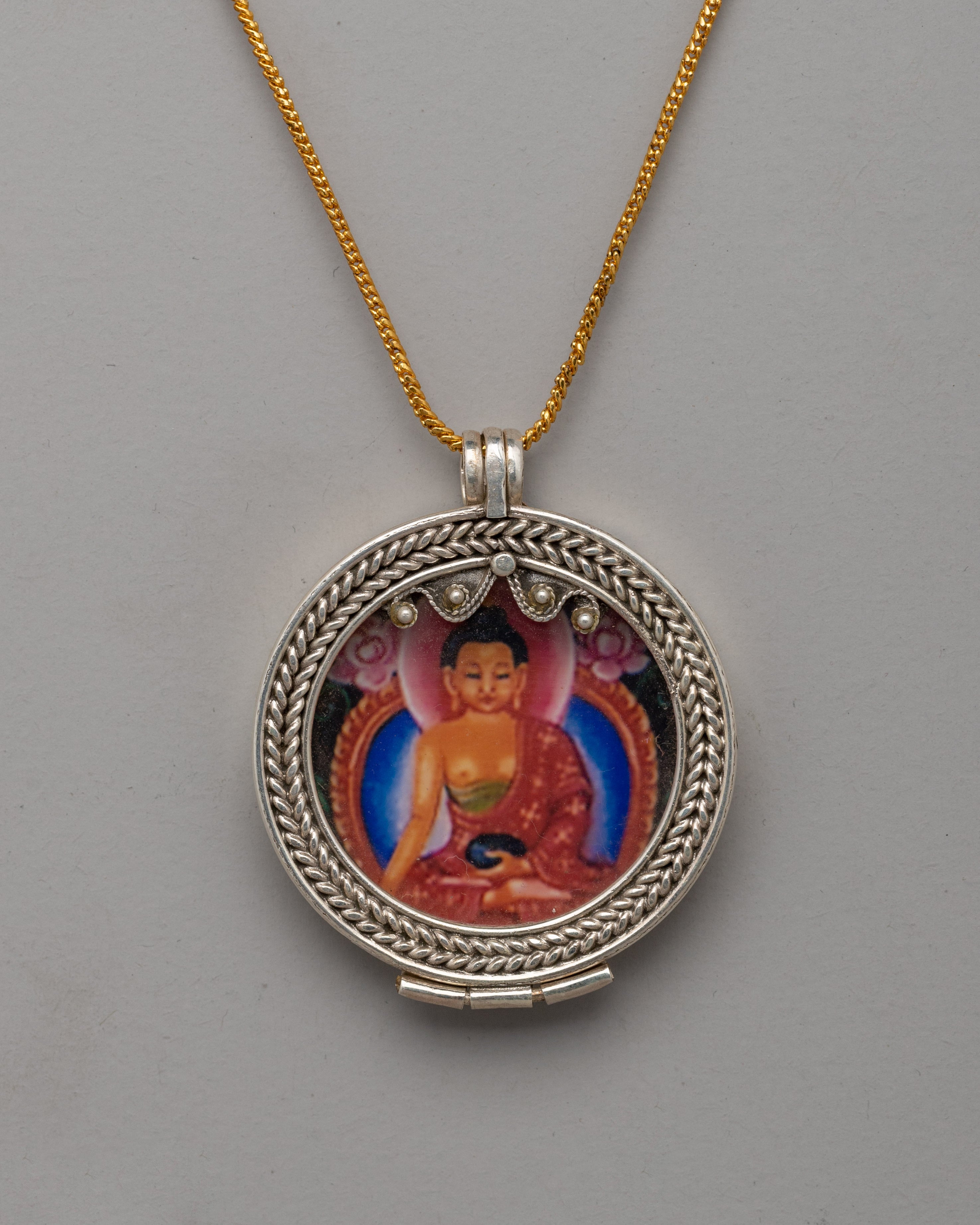 silver-locket-craft