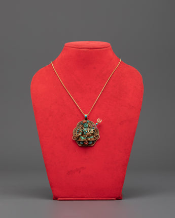 Guru Rinpoche Statue Locket
