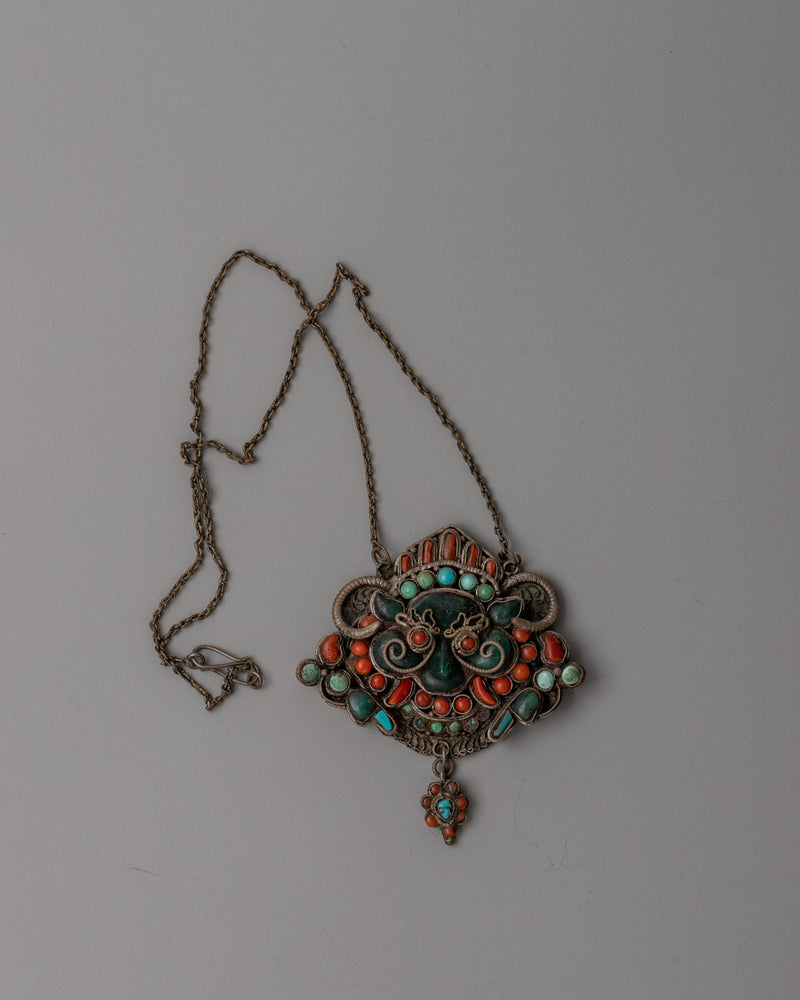 religious-dharma-locket