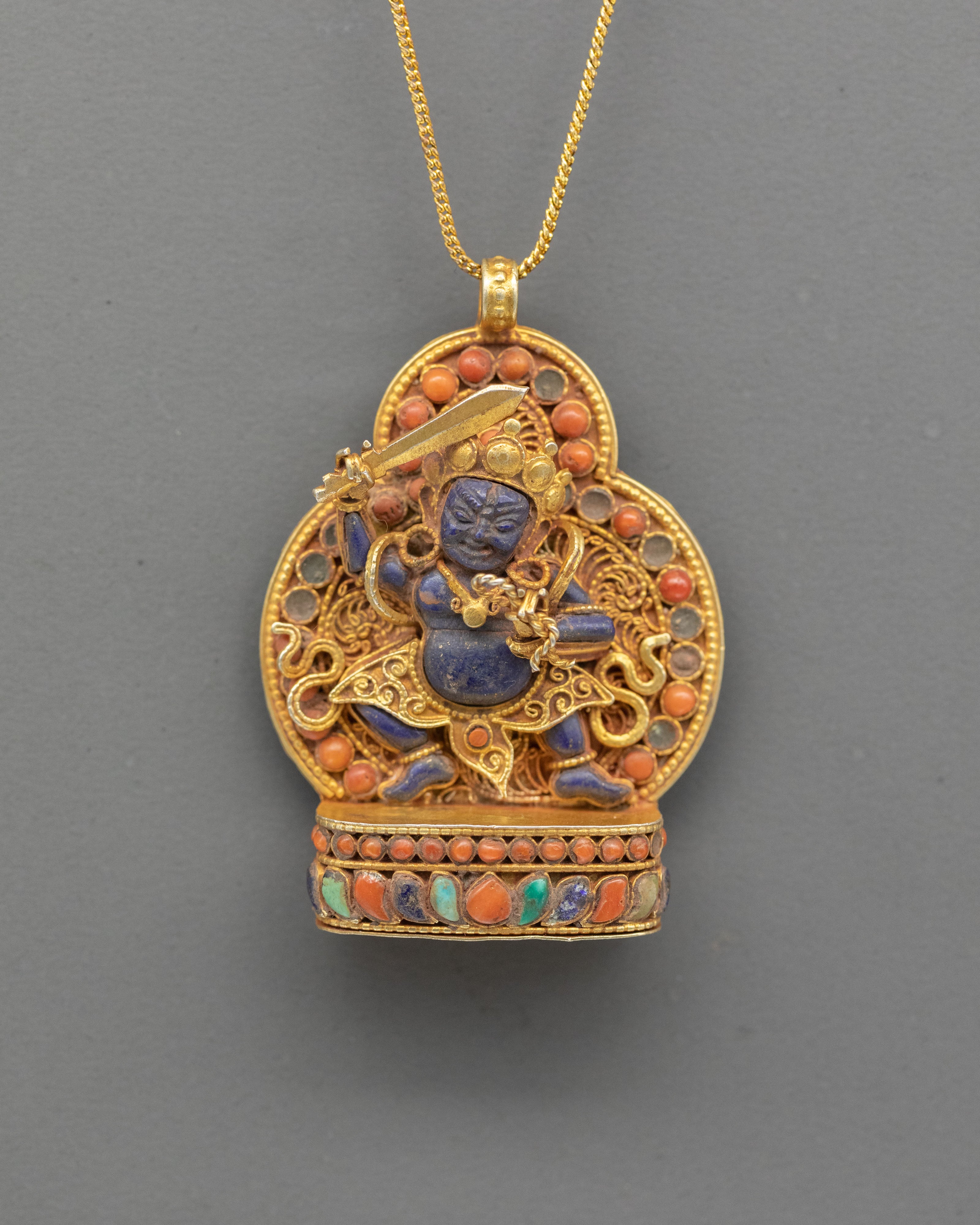 Kadgapani Locket