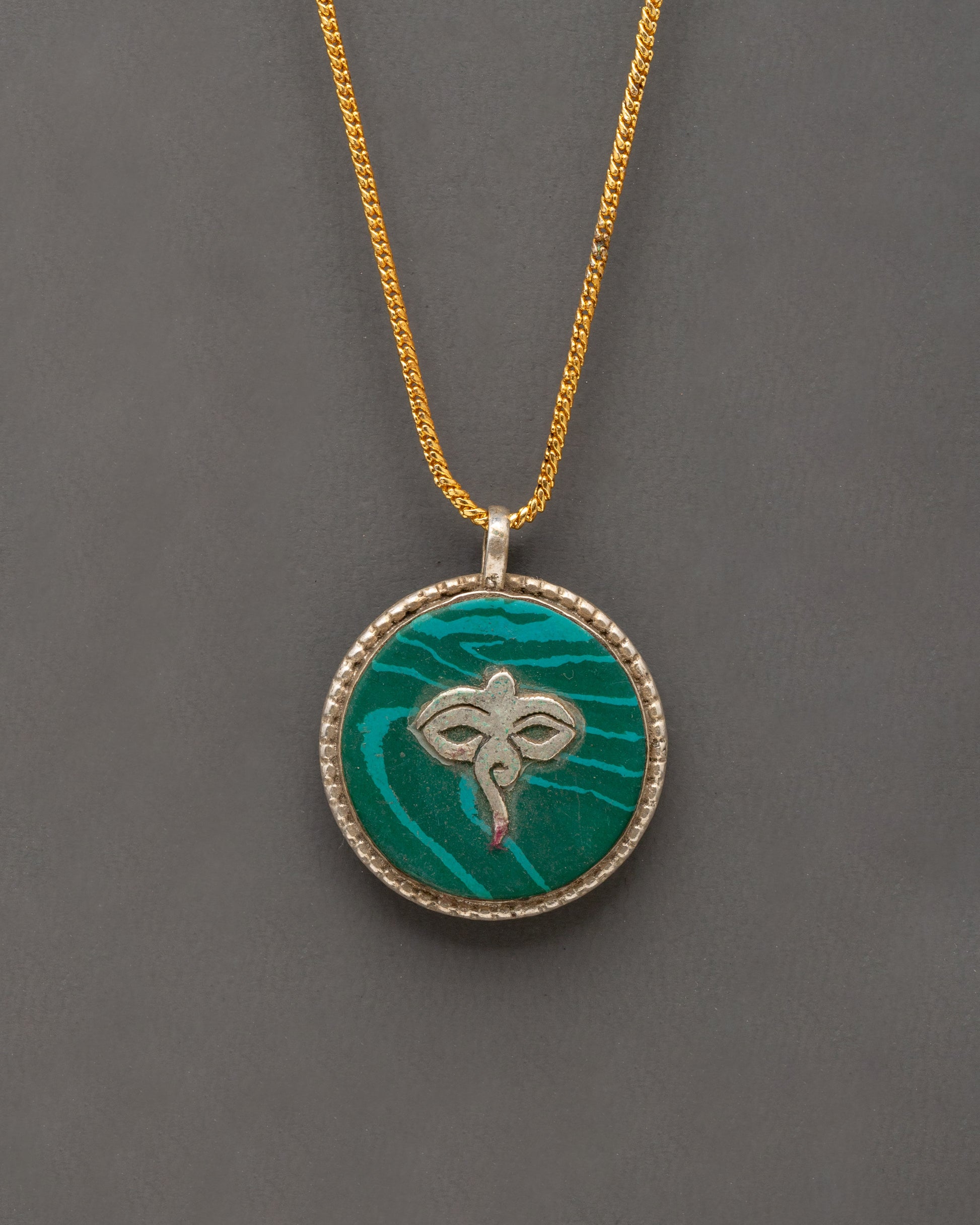 buddha-eyes-symbol-locket