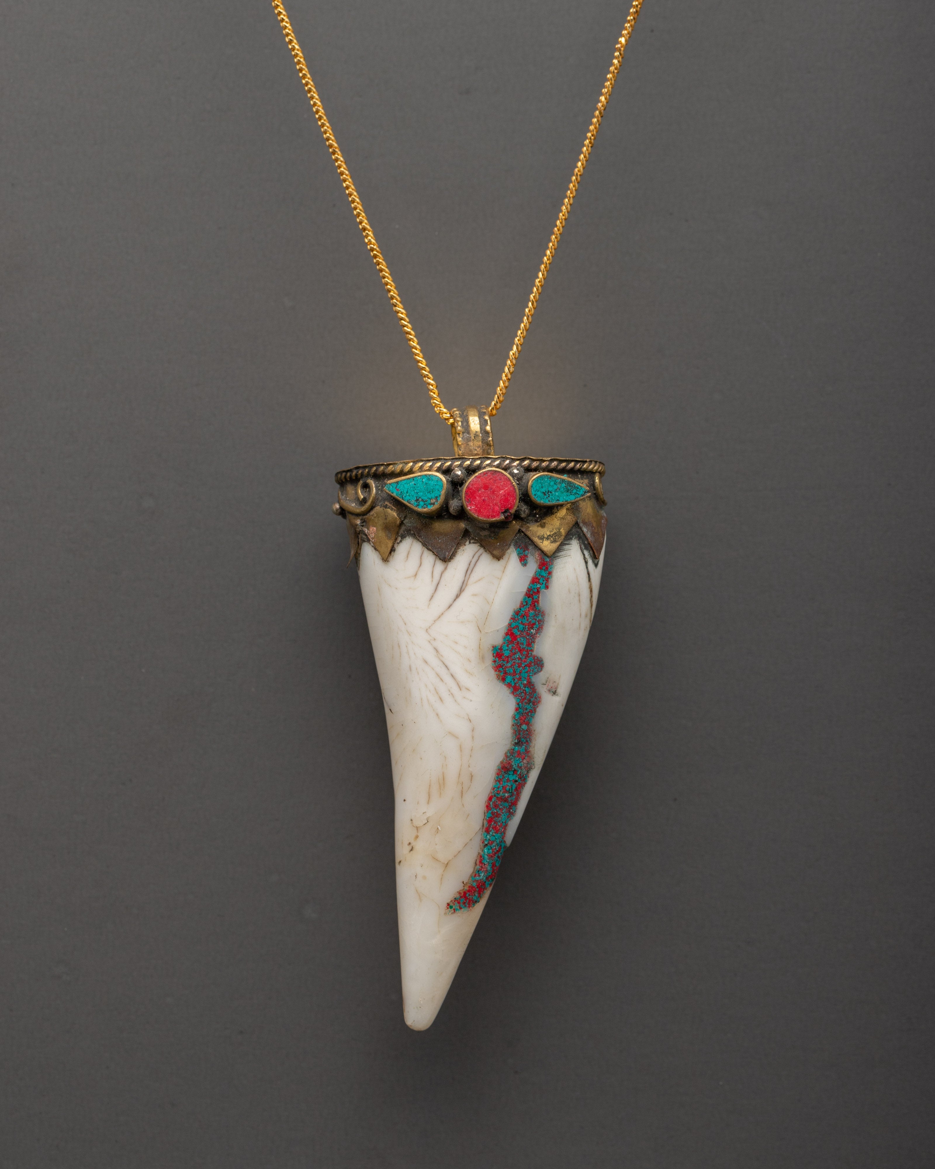 Shell Vocket Handcrafted Conch Shell Locket | Silver Plated with Turquoise and Cora ...