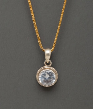 locket-with-artificial-stone