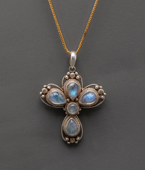 rainbow-moonstone-locket