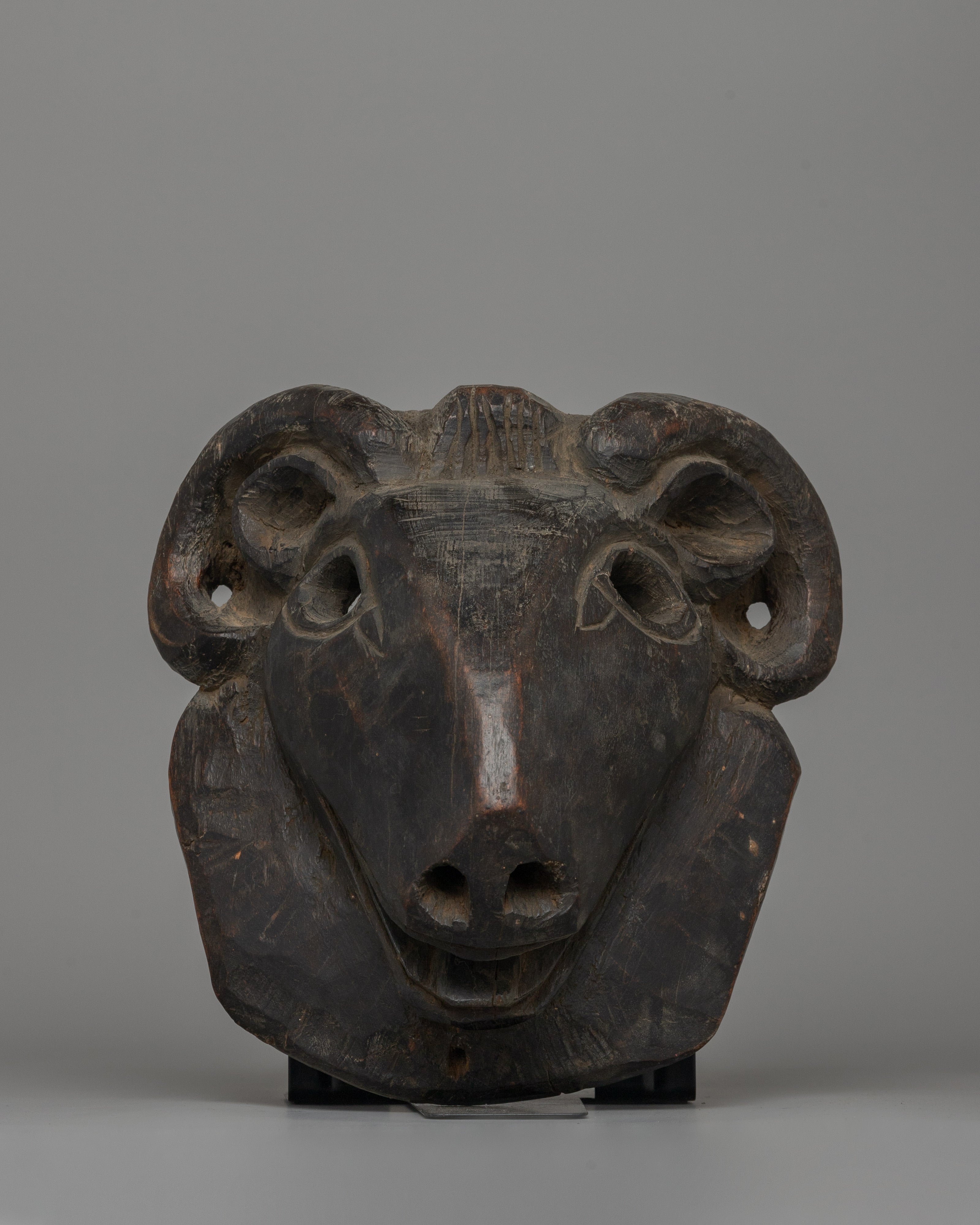 mask-for-decor